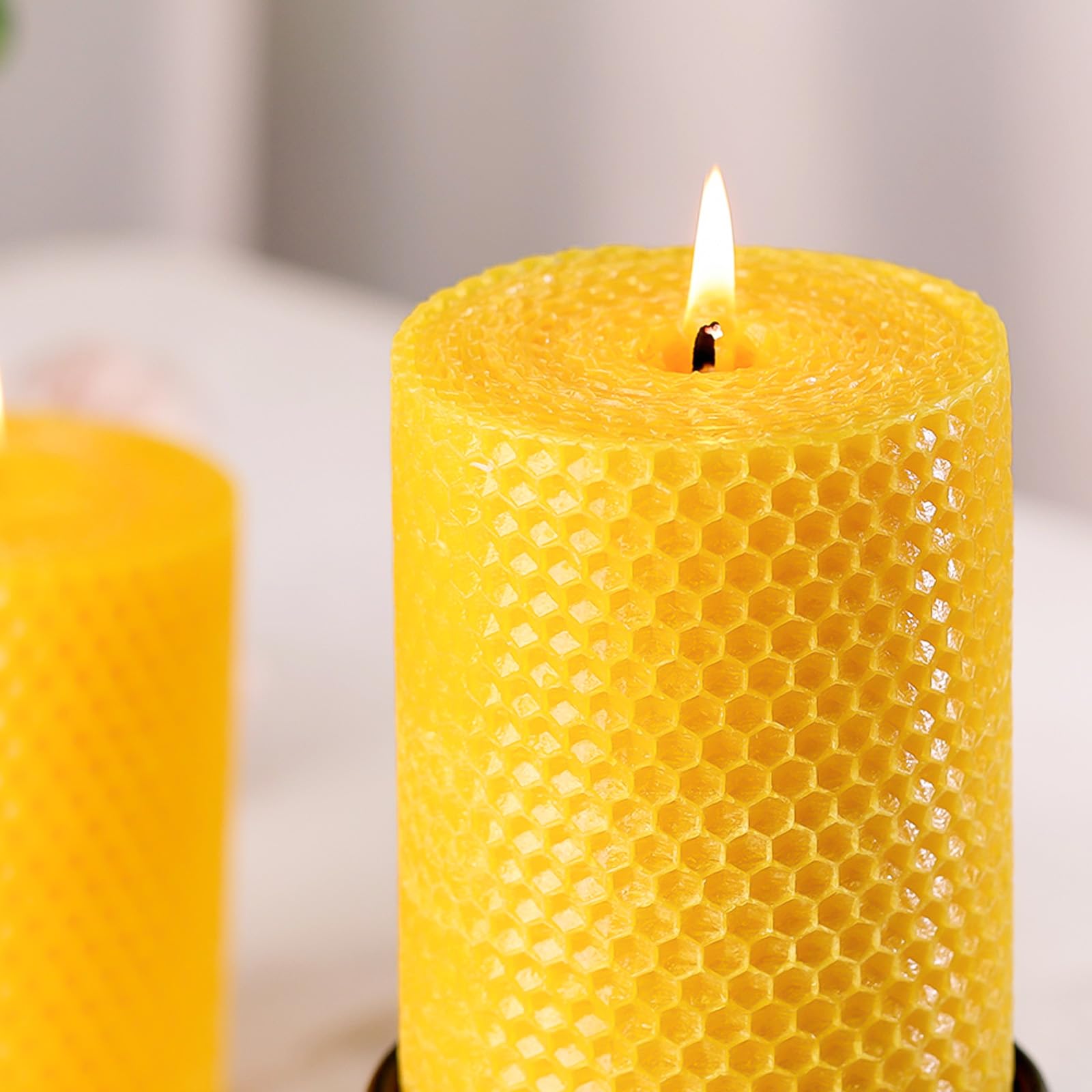 Confezione da 8 candele in cera d'api da 7,6 x 15,2 cm, grandi candele a colonna in cera d'api a nido d'api, 45 ore di combustione, regalo fatto a mano per decorare la casa, amanti delle candele