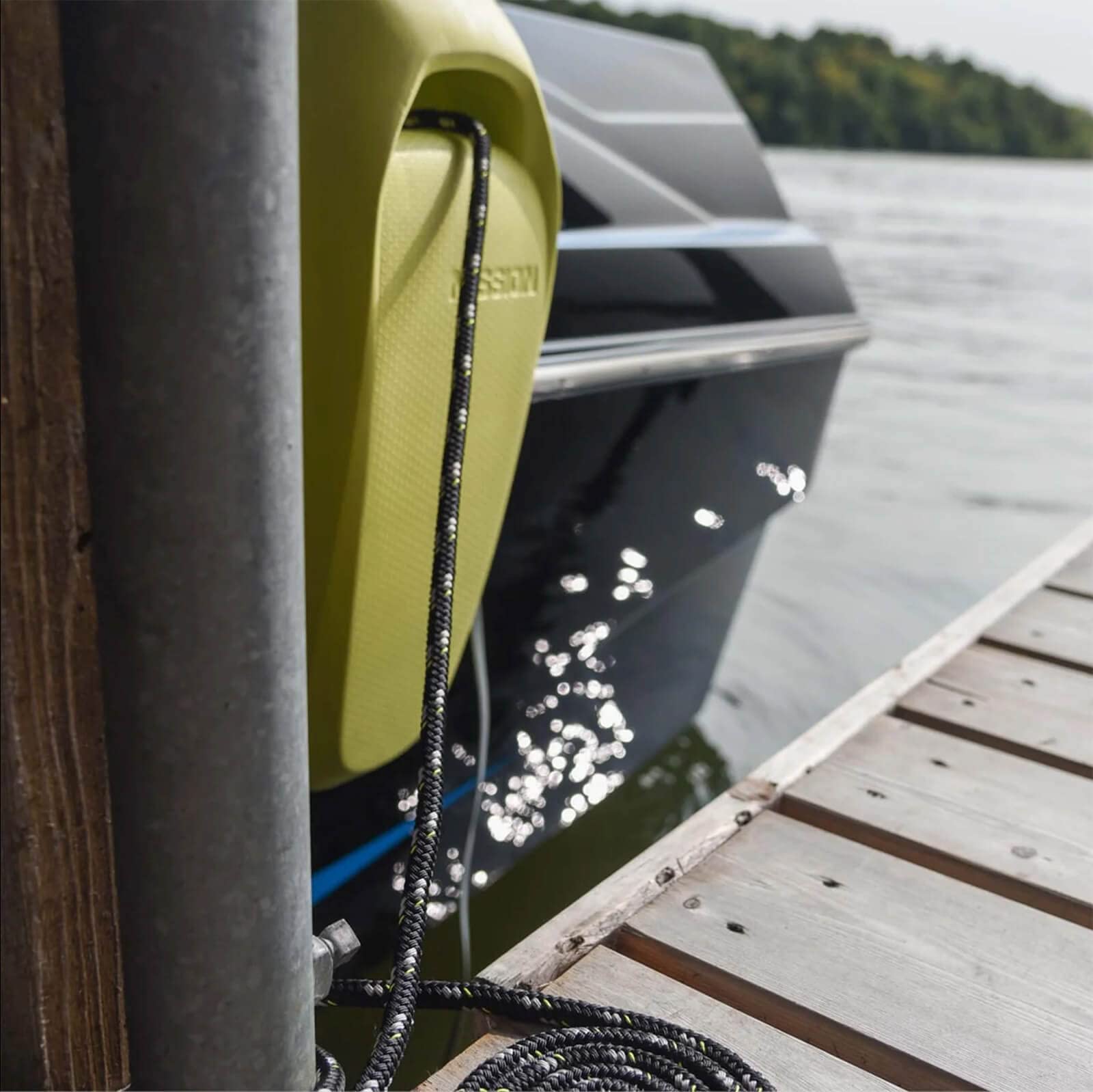 MISSION Boat Gear Sentry Boat Dock Fender Bumper (fast schwarz, 1 Stück)