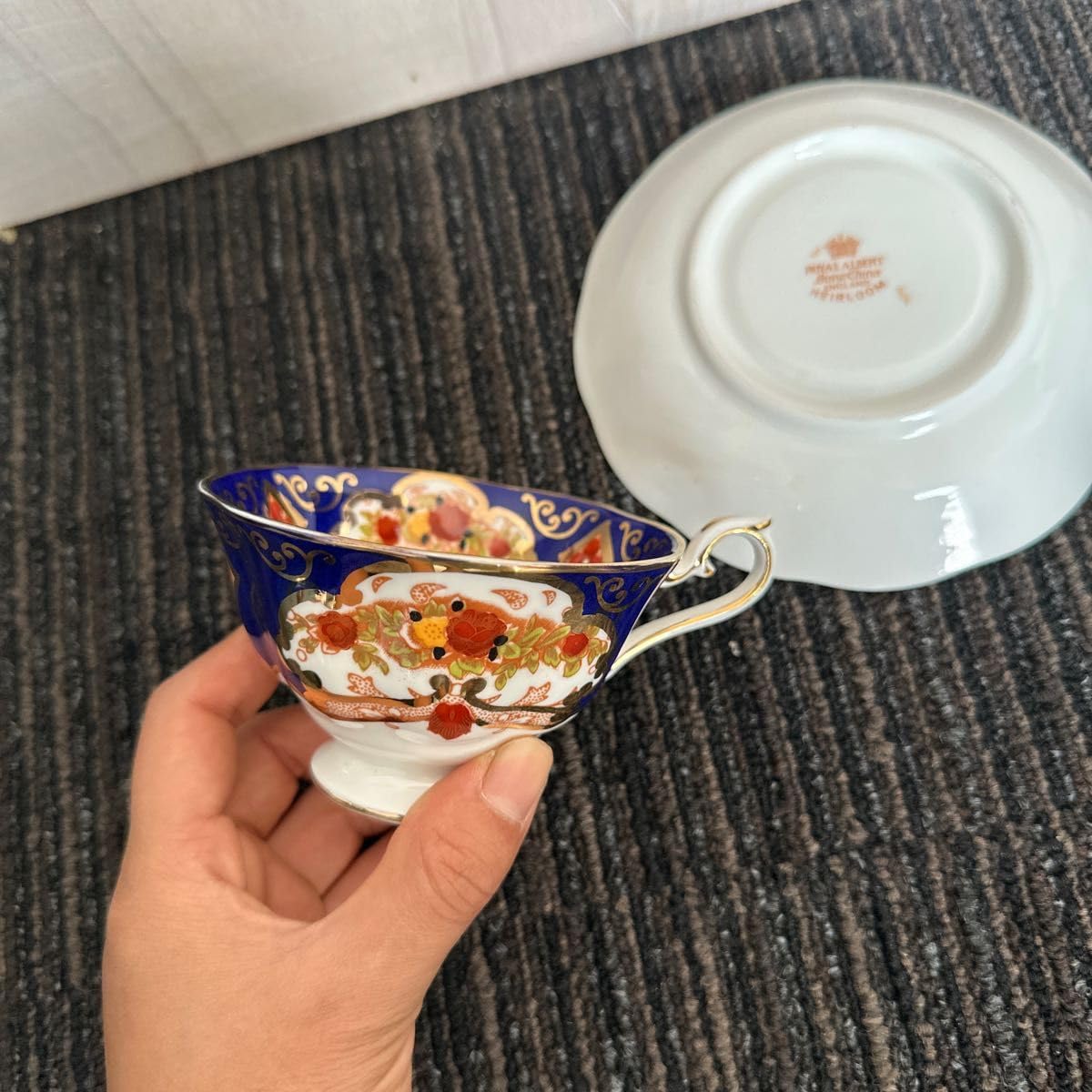 Amazon | 英国製 ロイヤルアルバート エアルーム カップ&ソーサー ペア 
