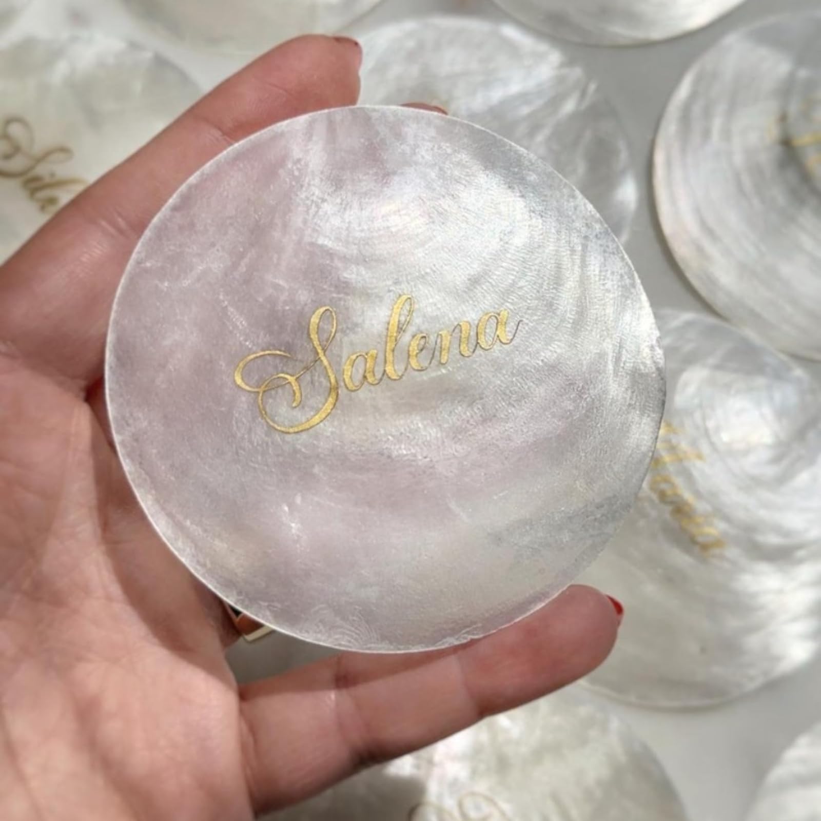 Lot de 100 marque-places personnalisés en forme de coquillage pour décoration de table, marque-places de mariage, cadeaux de table pour anniversaire, mariage, remise de diplôme