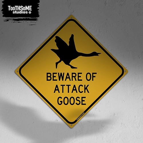 Miniatura 2 de Beware Of Attack Goose - Letrero divertido de estaño de 12.0 x 12.0in, advertencia de seguridad, decoración del hogar