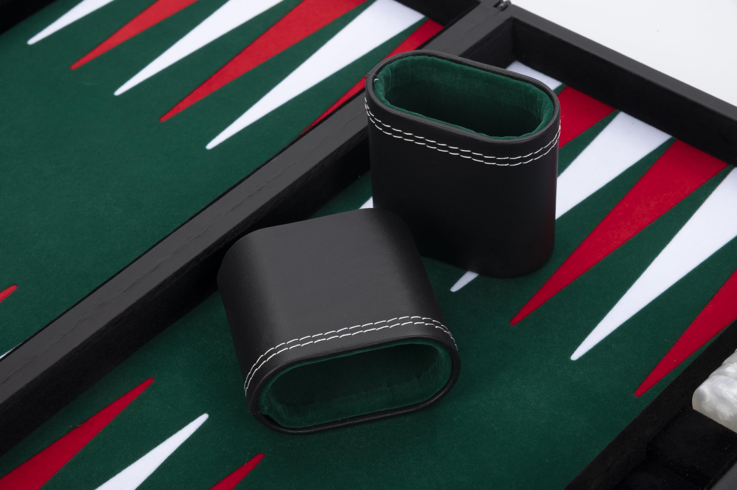Engelhart - 250508 - Backgammon de Lujo - Verde - 38 cm - 15 Pulgadas - Símil Cuero - Incrustación de Fieltro - Dados y Fichas Nacaradas + 2 Cubiletes - Juego de Estrategia - Juego de Backgammon