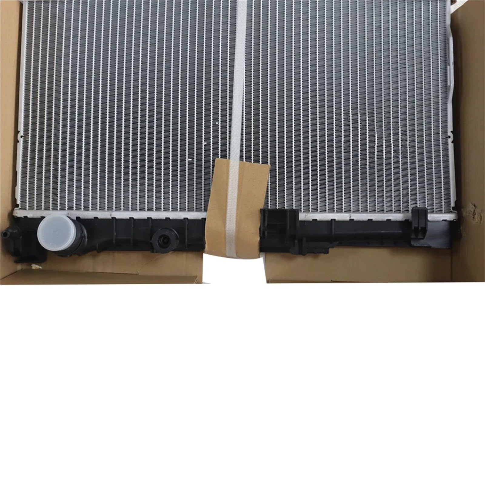 Cooler Chłodnica aluminiowa silnika samochodowego do BMW G38 ​​LE 7 G11 G12 740E 17118619616 171187436661711989629317117933870 podkładka termiczna