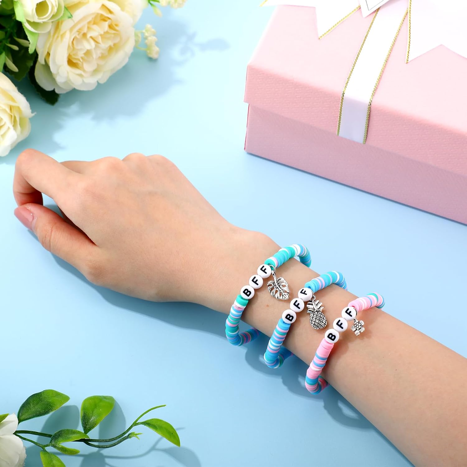 Tondiamo 30 Sets Friendship Bracelets Bulk Clay Beads Bracelet with Pendant Tropical Theme Crafts BFF Bracelets with Blessing Card for Women Birthday Party Decorations - Image 3