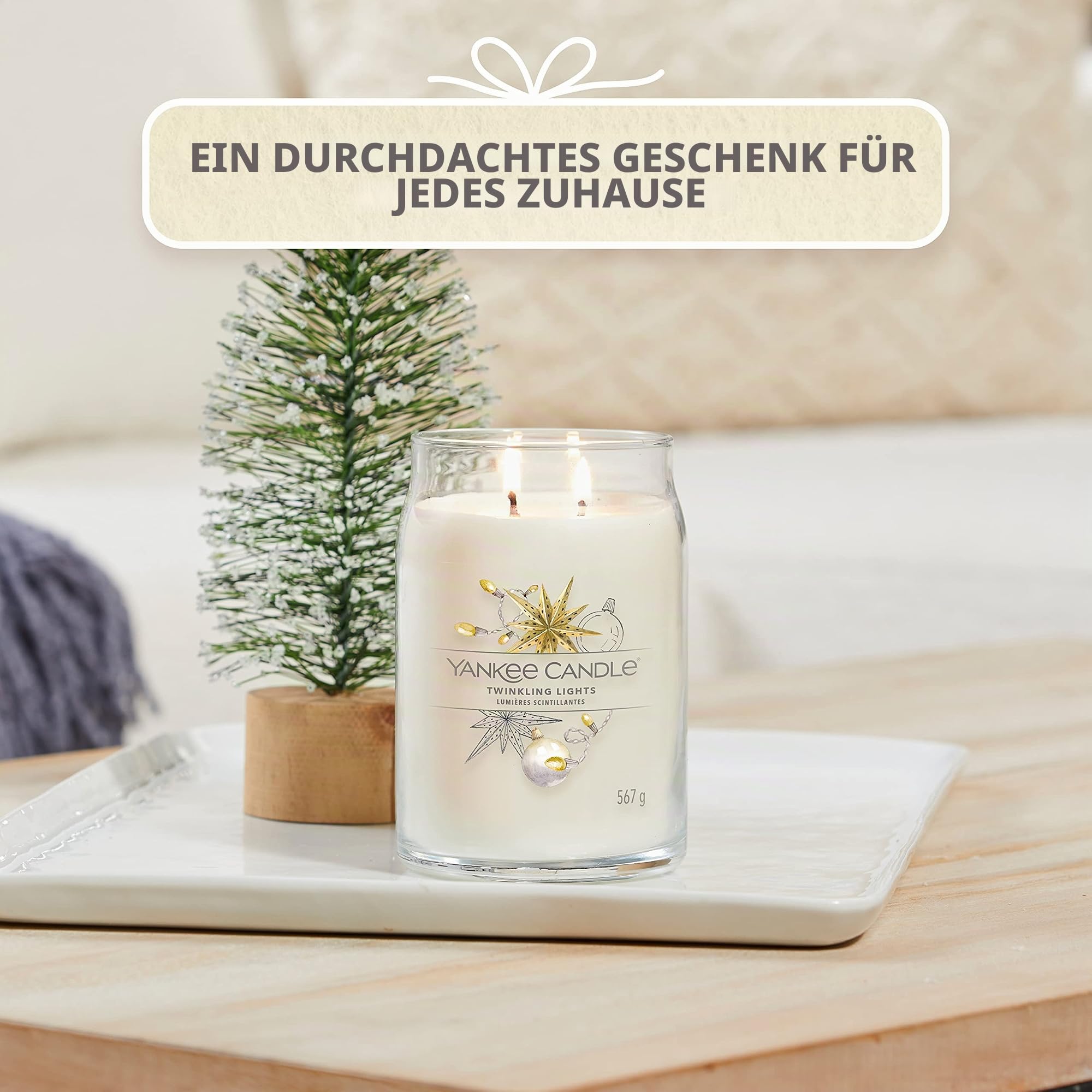 Yankee Candle Signature Duftkerze ; große Kerze mit langer Brenndauer „Twinkling Lights“ ; Soja-Wachs-Mix