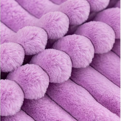 Miniatura 3 de ZLINA Juego de 2 fundas de almohada de felpa de pelo sintético de color gris, fundas de cojín mullidas a rayas de 24 x 24 pulgadas, decoración de