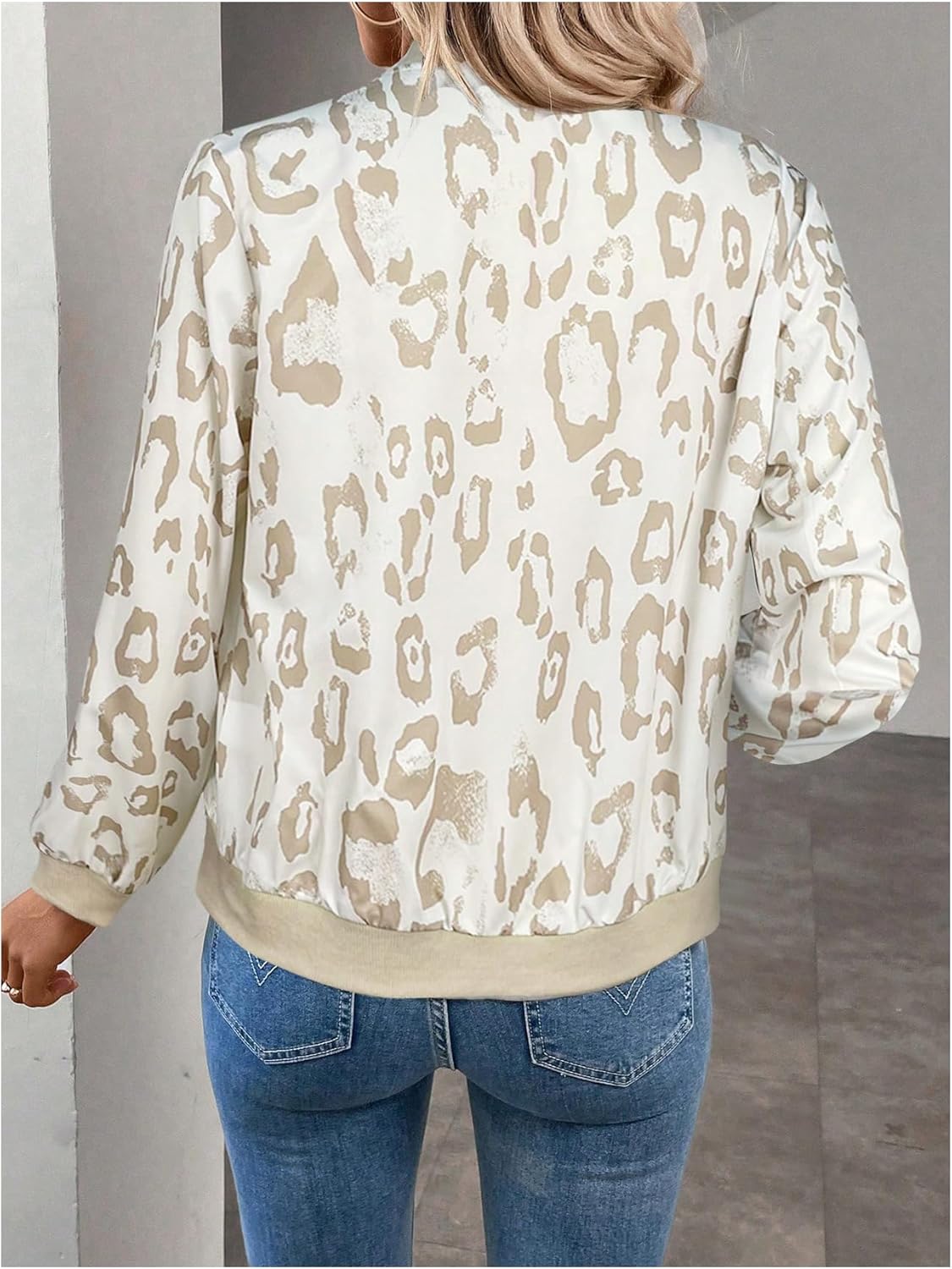 GORGLITTER Women's Leopard Print Light Jackets Zipper Bomber Jacket Cheetah Long Sleeve Coats Outwear - Image 2