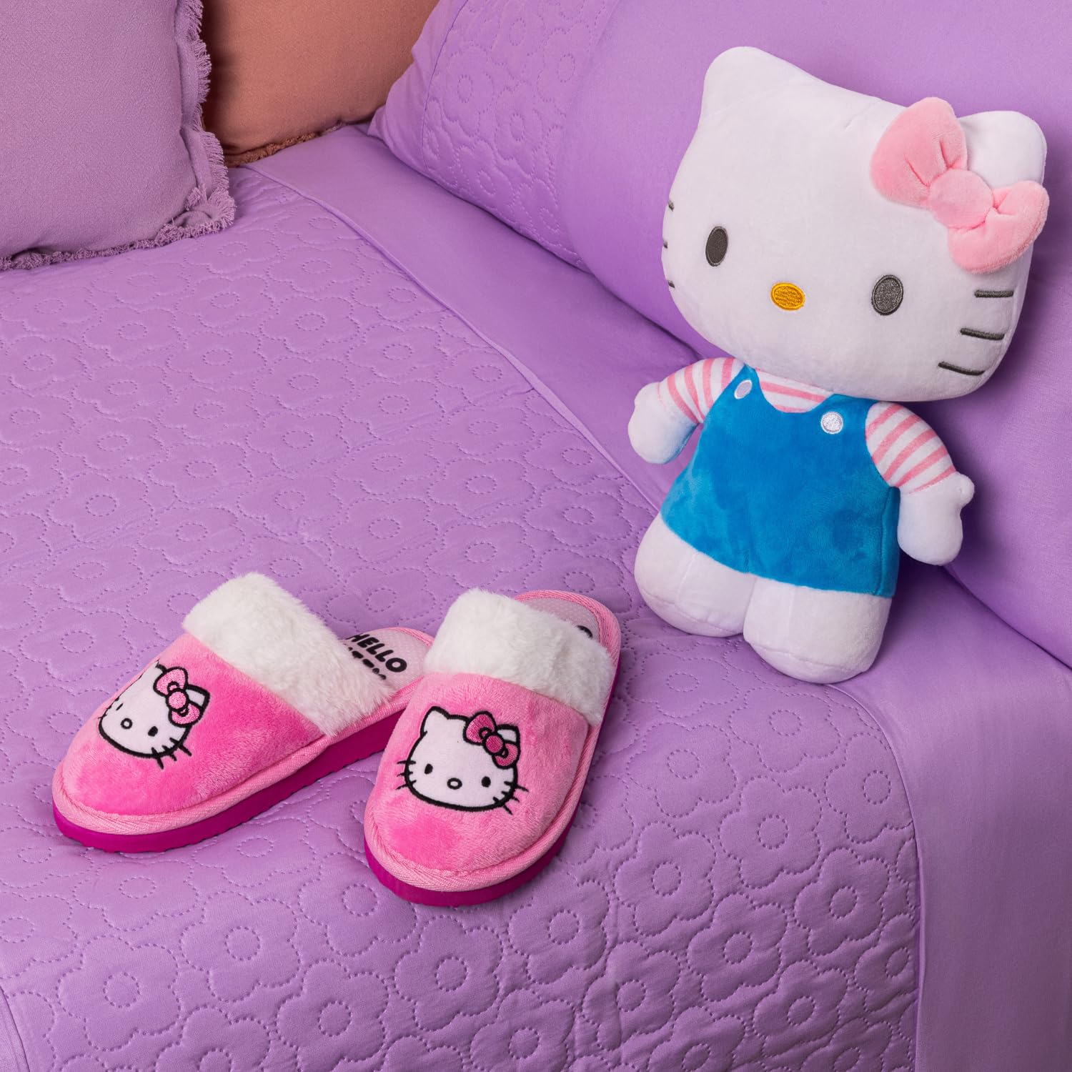 Hello Kitty Pantoufles mules pour filles – Chaussures d'intérieur en fausse fourrure rose avec motif brodé – Semelle antidérapante – Chaussures de chambre confortables et chaudes pour enfants et