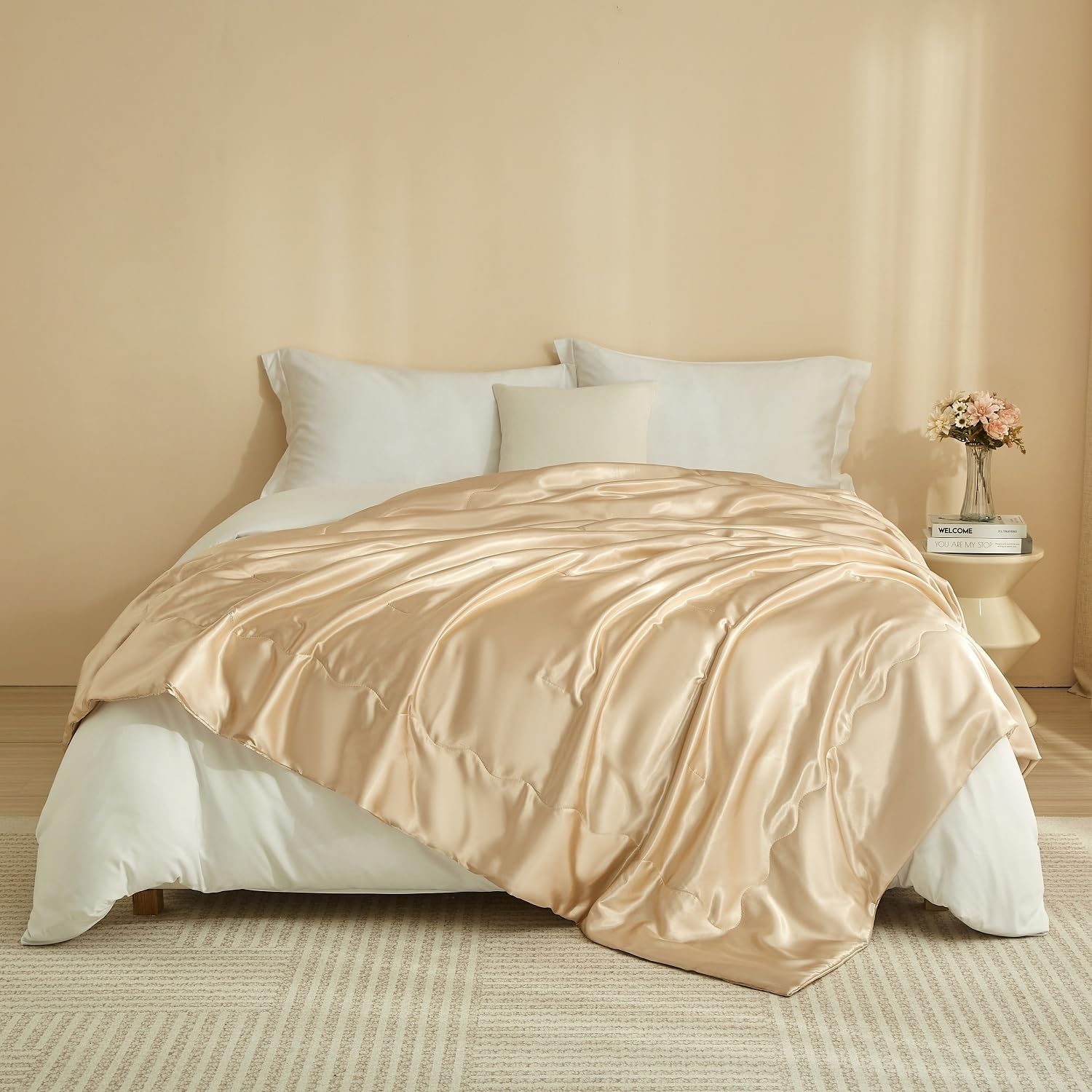 Luowei Komfort Decke 150 x 200 cm Satin Khaki Kühlende Verpackte Sommer Satin Decke Luxus Atmungsaktive Leicht zu tragen für Schlafsofa Haustier und Outdoor-Reisen