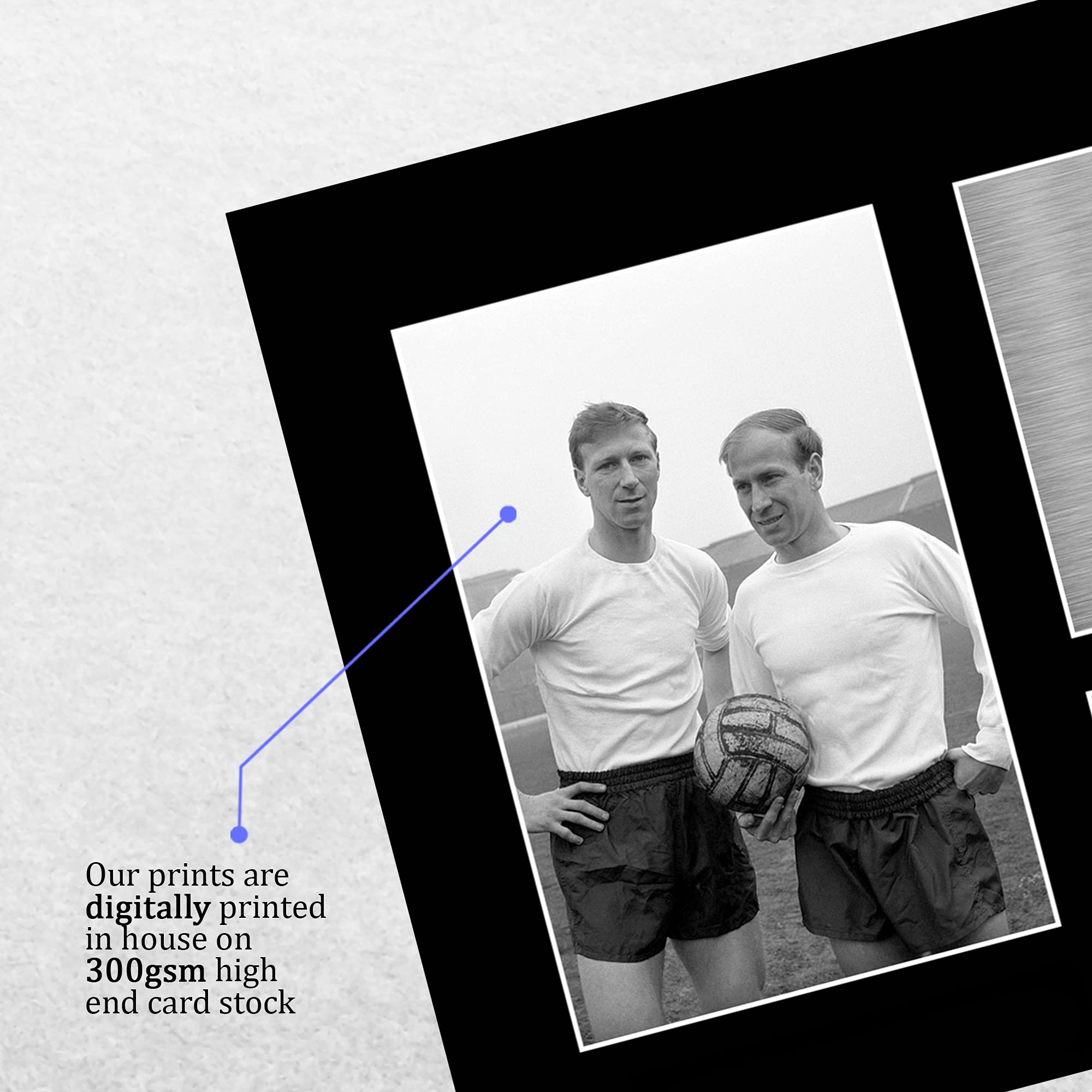 Foto Stampata Con Autografo Di Sir Bobby Charlton – Poster A3 Incorniciato, Regalo Per Appassionati Di Calcio