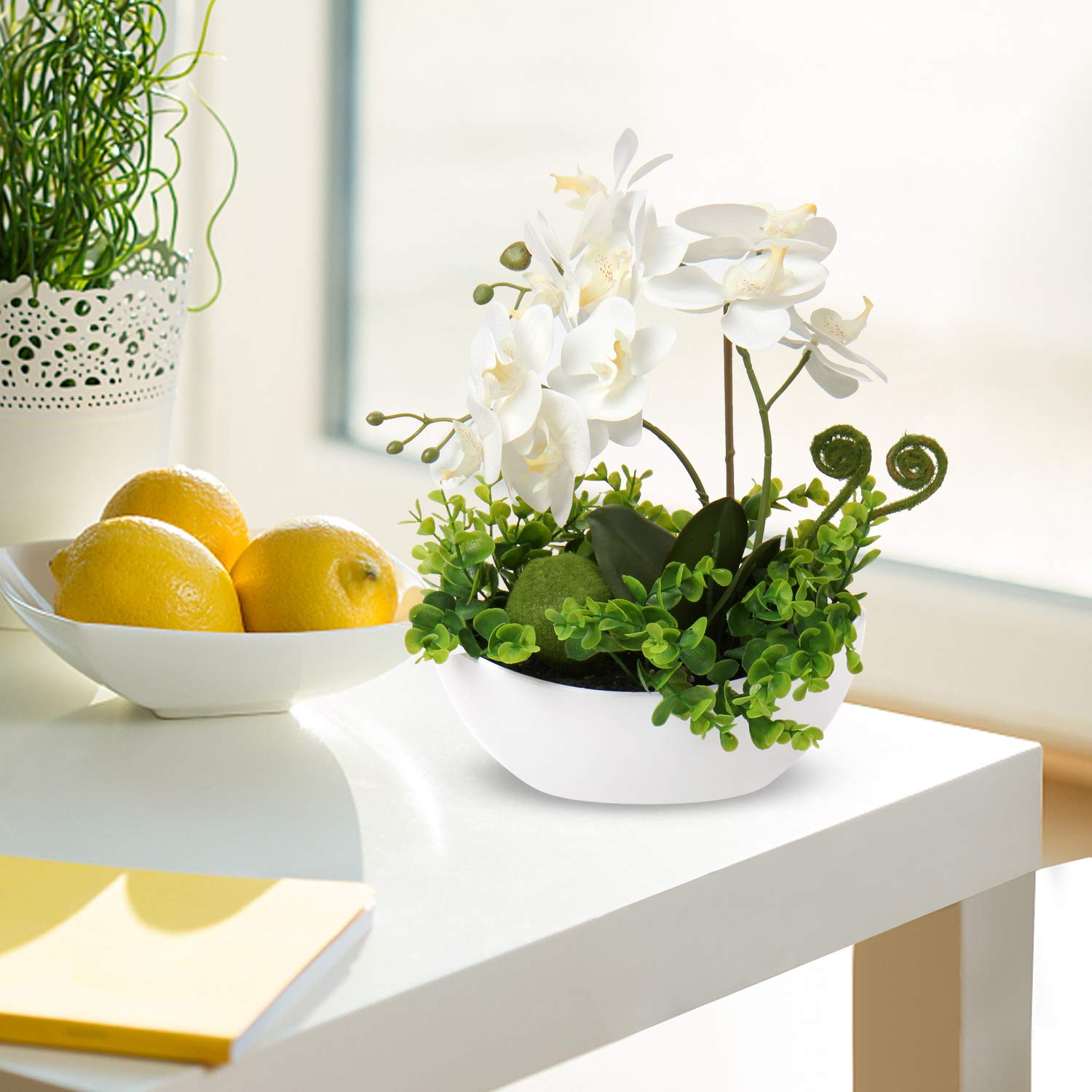 Oairse Flores artificiales de orquídea en maceta de plástico, 34 cm falaenopsis flores de interior para decoración del hogar, kichen, oficina, fiesta, boda, centro de mesa, flor de imitación blanca