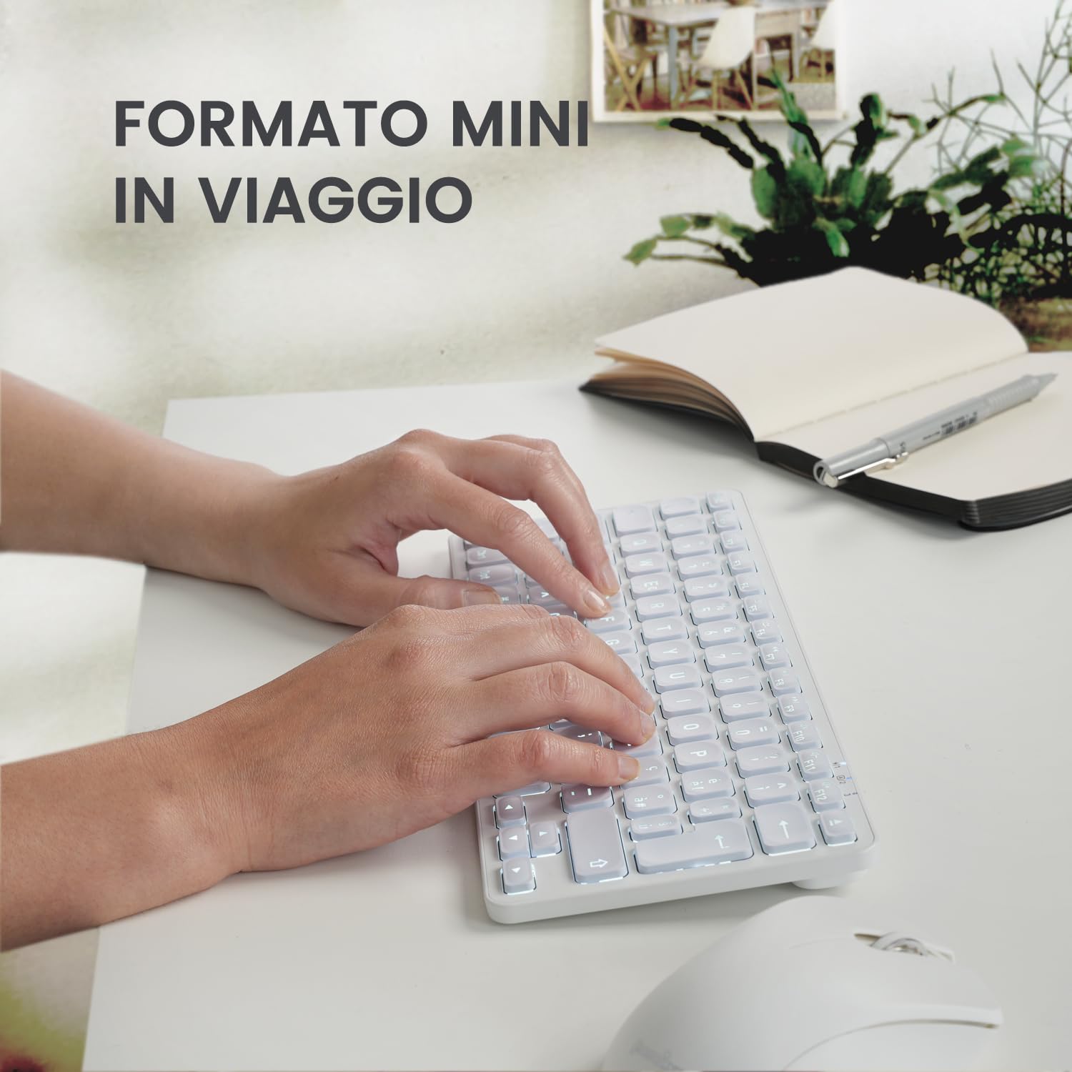 Perixx PERIBOARD-832M Tastiera Wireless Mini Retroilluminata, Bluetooth 5.1, Tasti a Forbice, Ricarica USB-C, Compatibile con macOS 11.2.1+, Layout Italiano QWERTY, Bianco