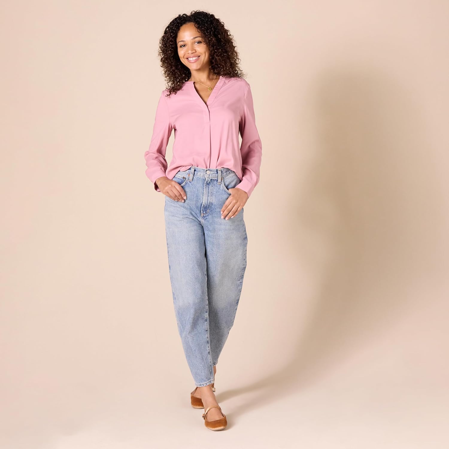 Amazon Essentials Women's Georgette Long Sleeve Relaxed-Fit Popover Blouse - Image 5