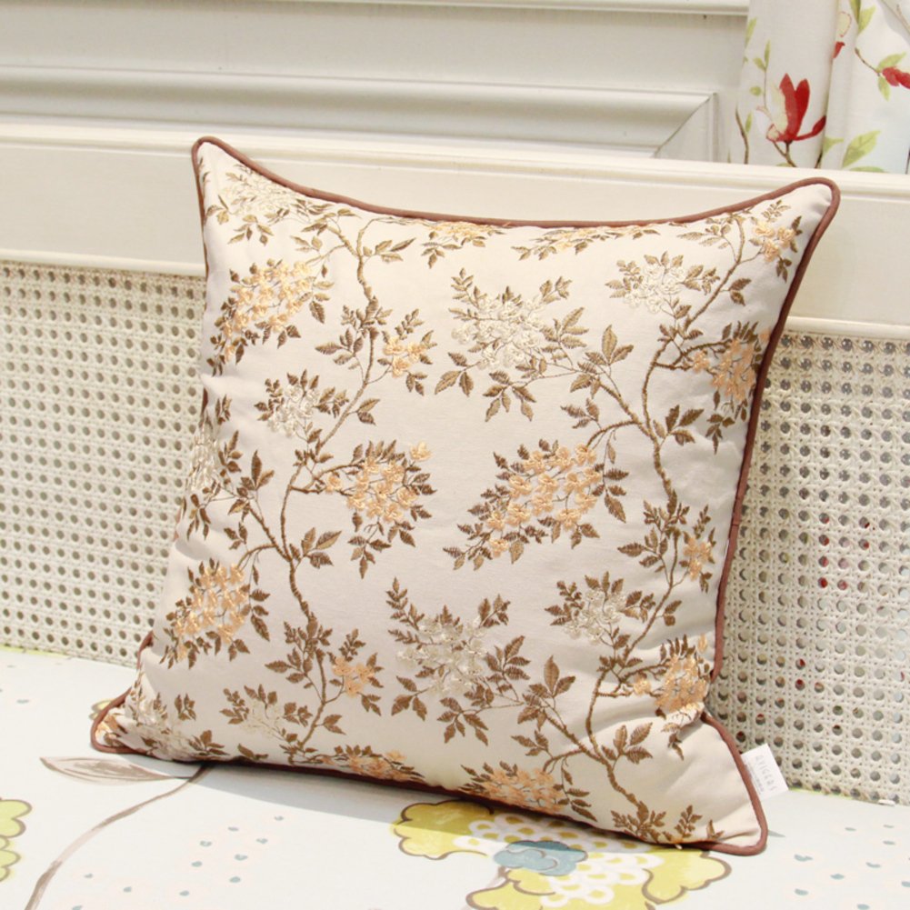 Coussin broderie géométrique chic avec garnissage coton PP 50x50cm