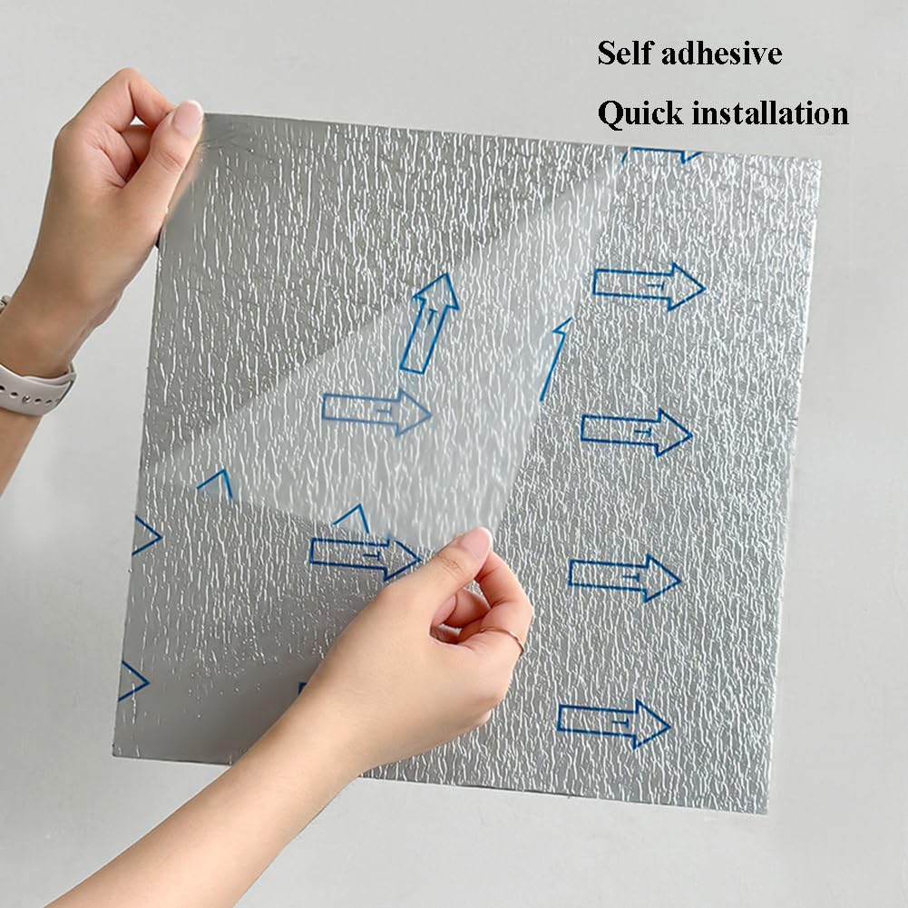 Dalles de Moquette Autocollantes 30x30 cm – Antidérapantes et Résistantes, Carreaux de Moquette Rembourrés à Coller, Sol Doux pour Salon, Chambre et Décoration Intérieure,Vert,20 Pièces