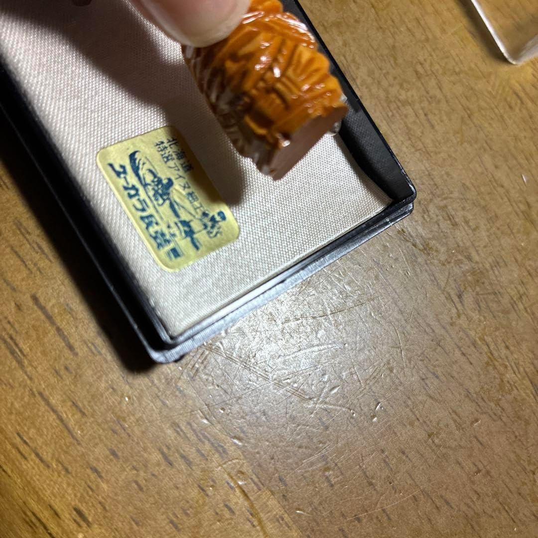 北海道アイヌ木製彫刻カフリンクス ケース付き