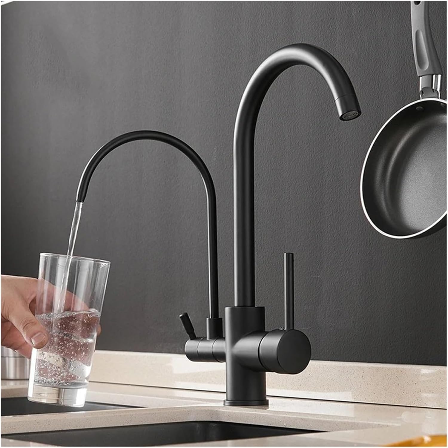 Robinet de cuisine à filtre design mitigeur noir mat premium sur pont 360°