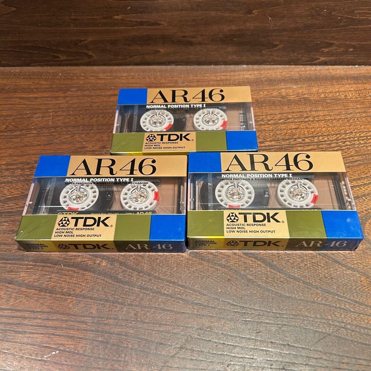 非売品・レアBudweiser 特製カセットテープ 46分 2箱セット46本 非売品・レアBudweiser 特製カセットテープ 46分 2箱セット46本