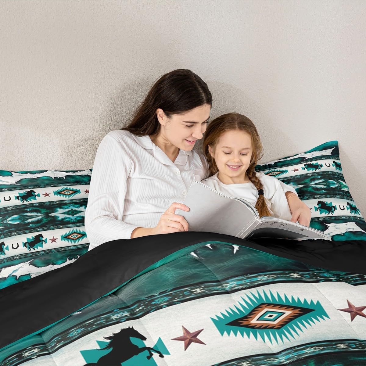 Feelyou Horse Comforter Set Queen Size Western Aztec Bedding Set Cowhide Cow Print Retro Fur Duvet Quilt Boho Rustic Farmhouse Style Bedroom Decor Exotic Geometric 3 Pcs with 2 Pillow Cases