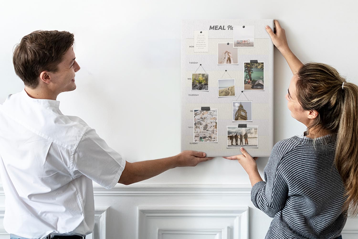 Korktafel Wand Board inkl. Pinnnadeln | Praktische Organisationslösung für Büro, Schule, Haushalt | Planung von Aufgaben, Notizen, Fotos, Terminen, Ideen - 40x60cm - Holz - Speiseplaner