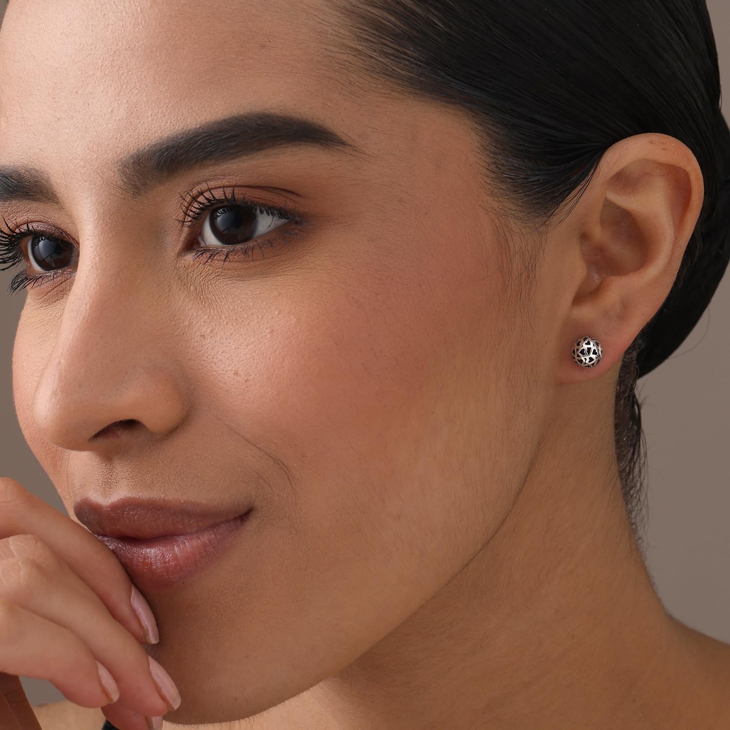 LeCalla 925 Sterling Silver Heart Filigree Stud Earrings for Women | Hollow Antique Ball Heart Stud Earrings | Vintage Openwork Filigree Earrings | Lightweight Jewelry Gifts for Women, Her, Mom, Wife