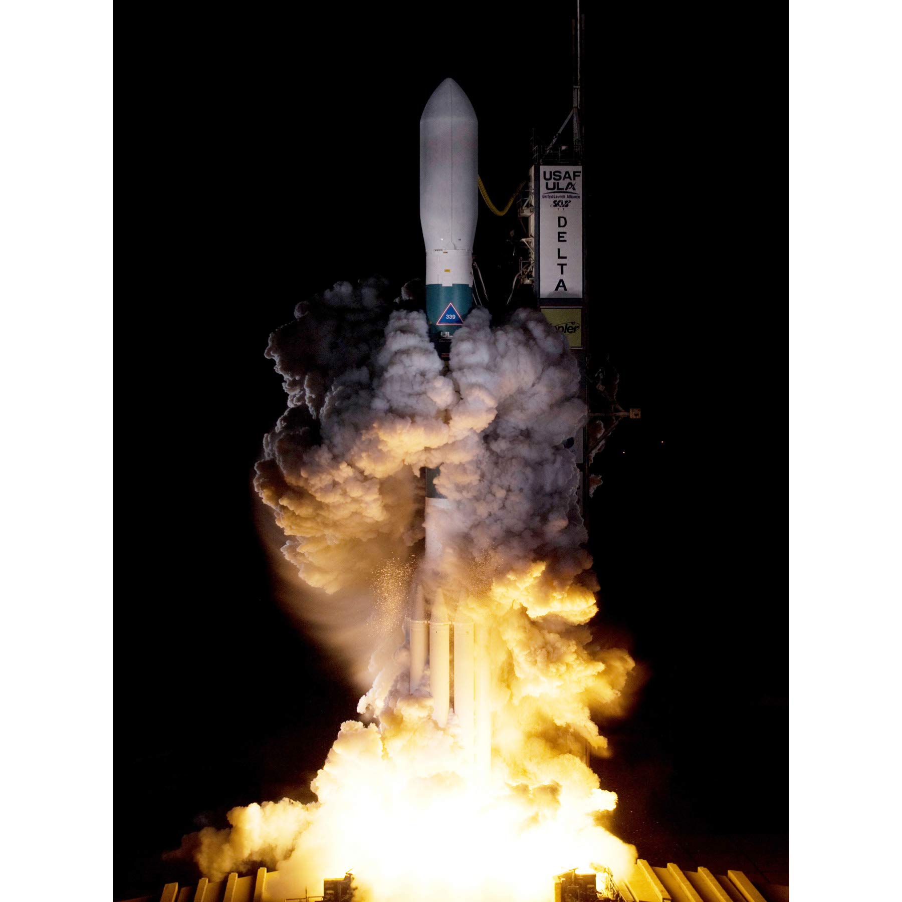 Space NASA Kepler Mission Delta II Rocket Launch Photo Large XL Wall Art Canvas Print