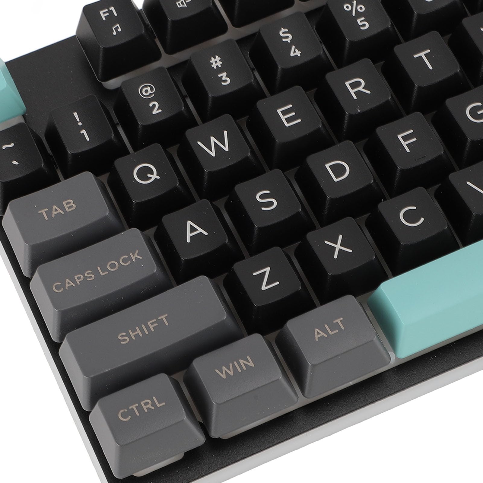 Tastiera da Gioco Cablata, Tastiera da Gioco Meccanica, Tastiera per Computer Retroilluminata, Tastiera con Lettere Grandi, Nessun Ritardo, Design Rialzato, 26 Tasti (Notte