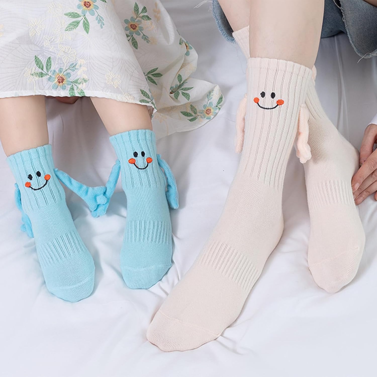 Honganda Funny Kids Baby Girl Boy Holding Hands Socks - Silly Smile Crazy Novelty Gift for Toddlers 1-9 Years - Image 3