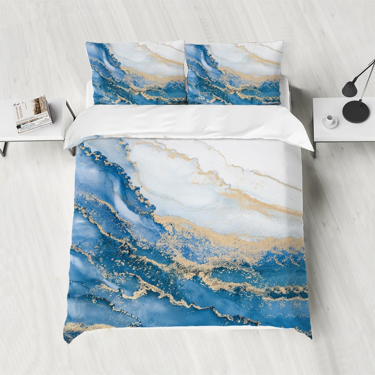 Parure de lit 200x200 bleu à motif marbre avec sa housse de couette moderne en microfibre