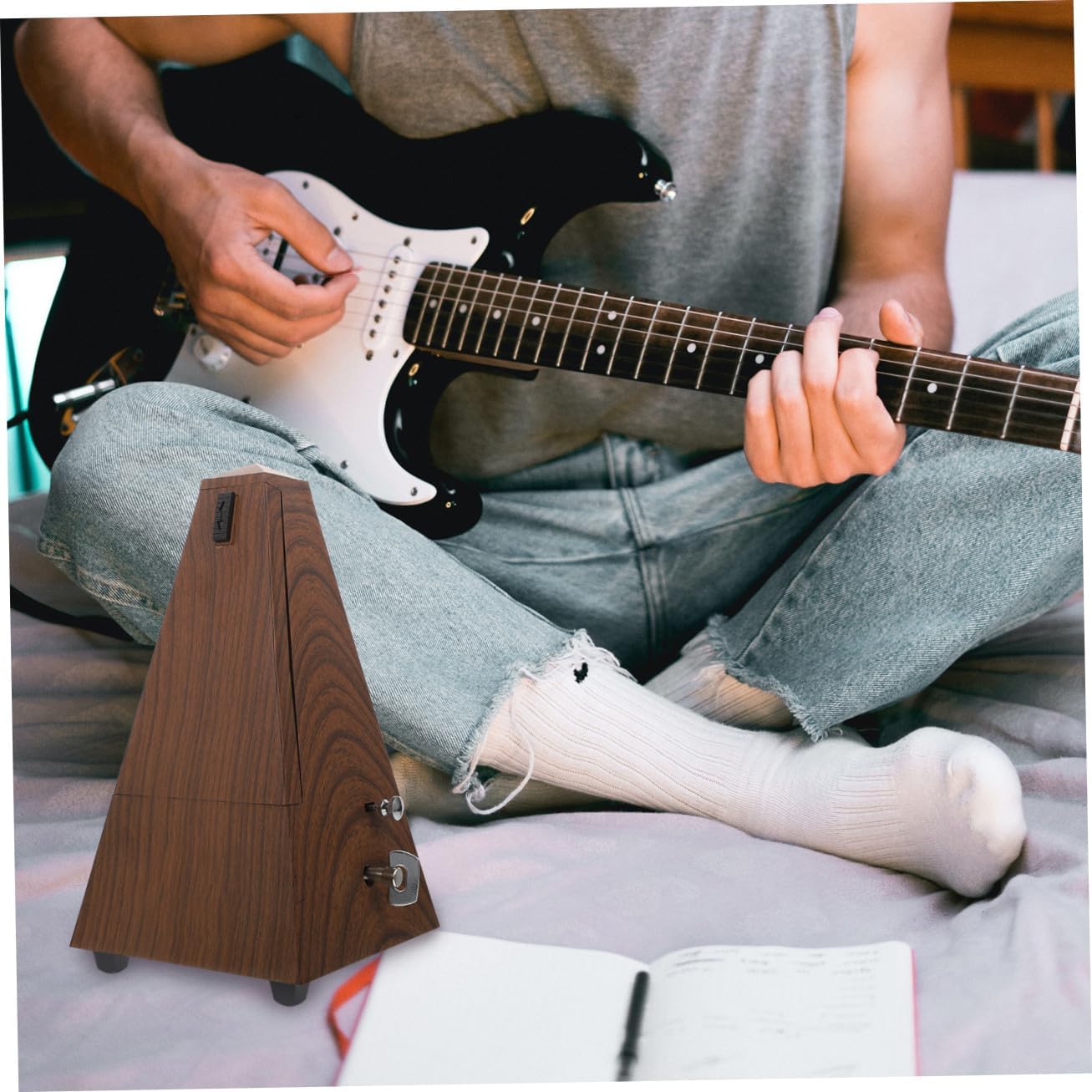 Wooden Tower Mechanical Metronome Instrument Supply with Stereo Sound for Guitar Violin Piano Drum Beginners Rhythm Training