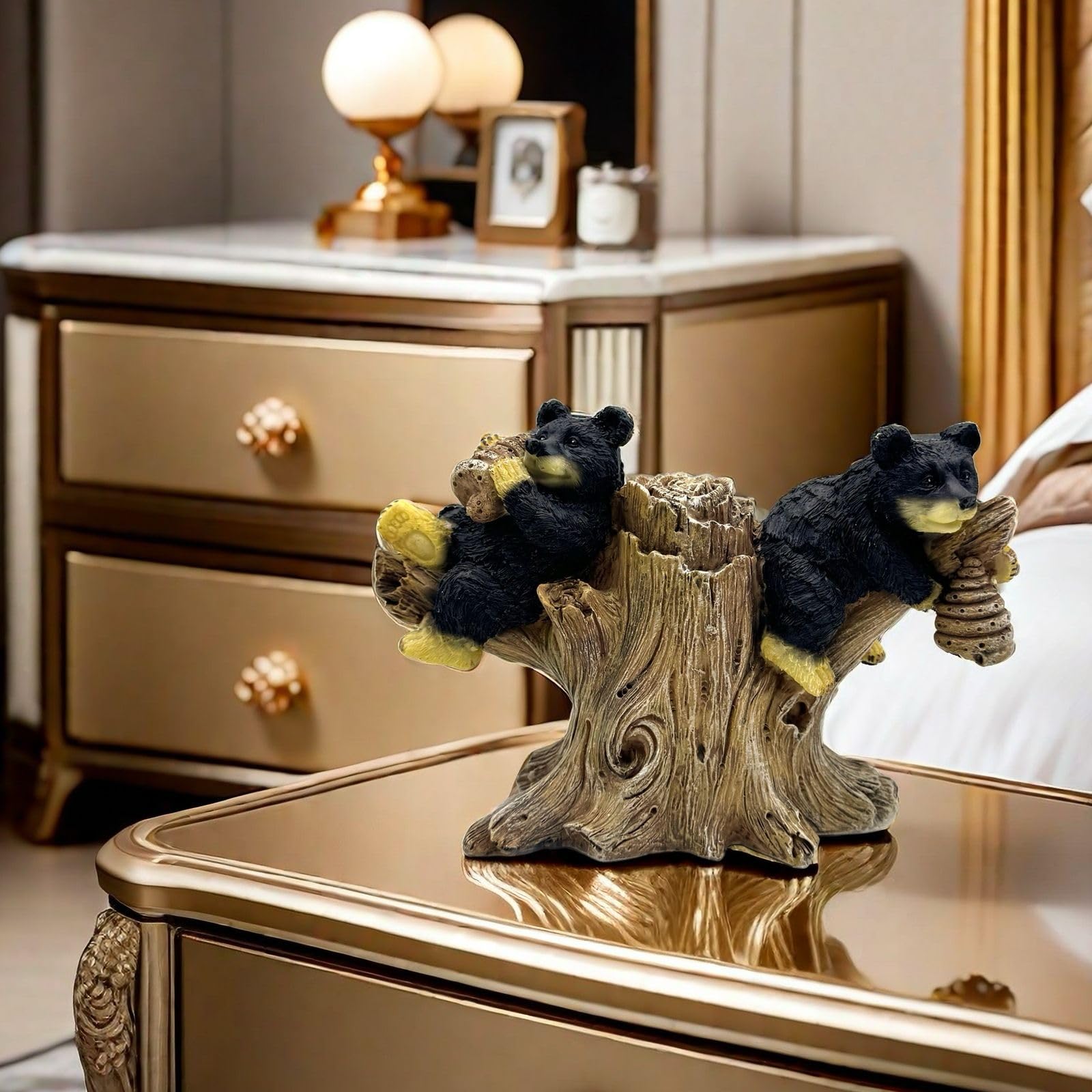 2 statue di orsi neri su ramo statuetta scultura in resina regali da collezione per gli amanti dell'orso decorazione per la casa ufficio accessori da scrivania decorazione da giardino figurine