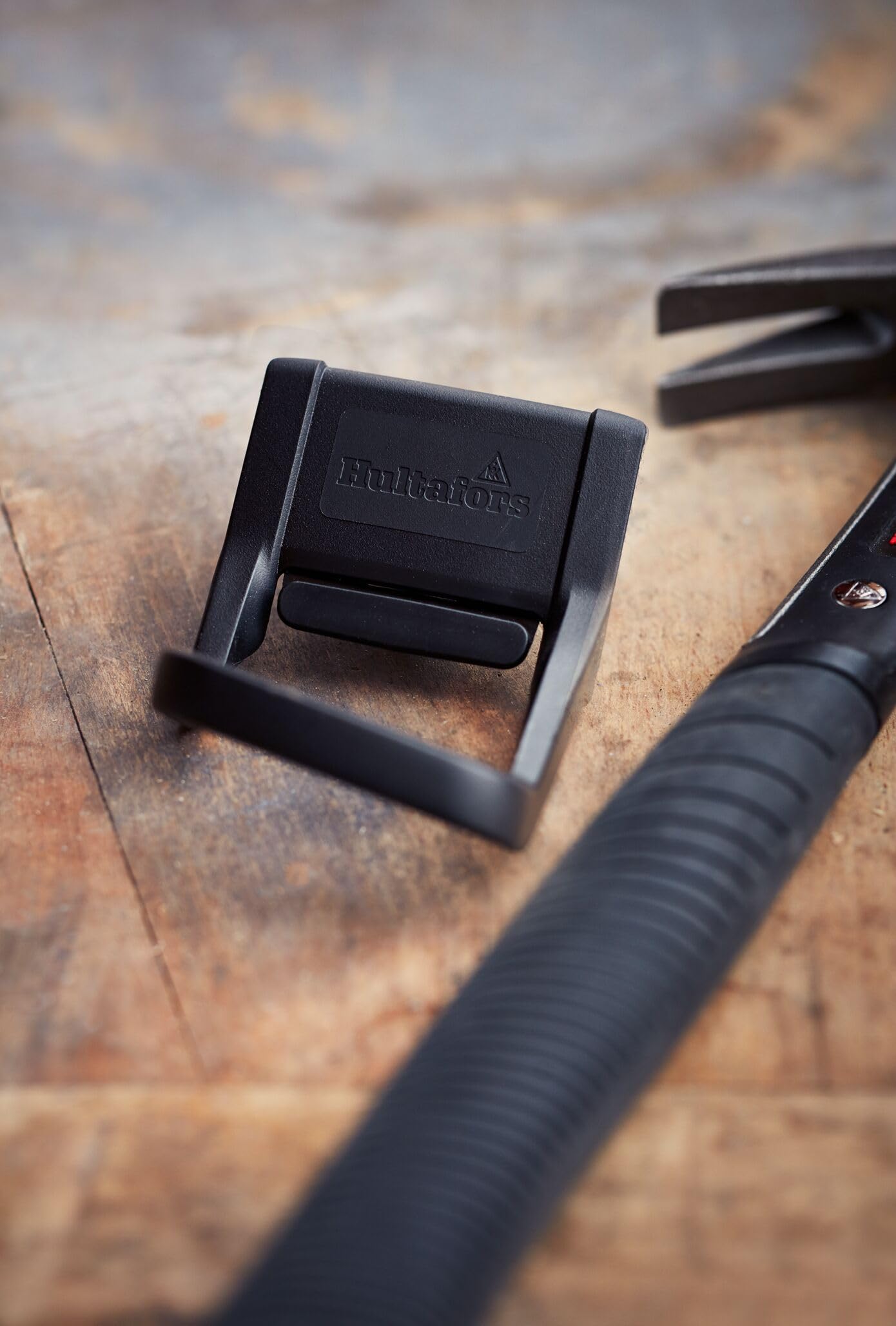 Hammer Holder for Belt from Hultafors I Ergonomically Shaped Holder Made of Robust thermoplastic I Sturdy & Lightweight Tool Holder I 592000 - Image 4