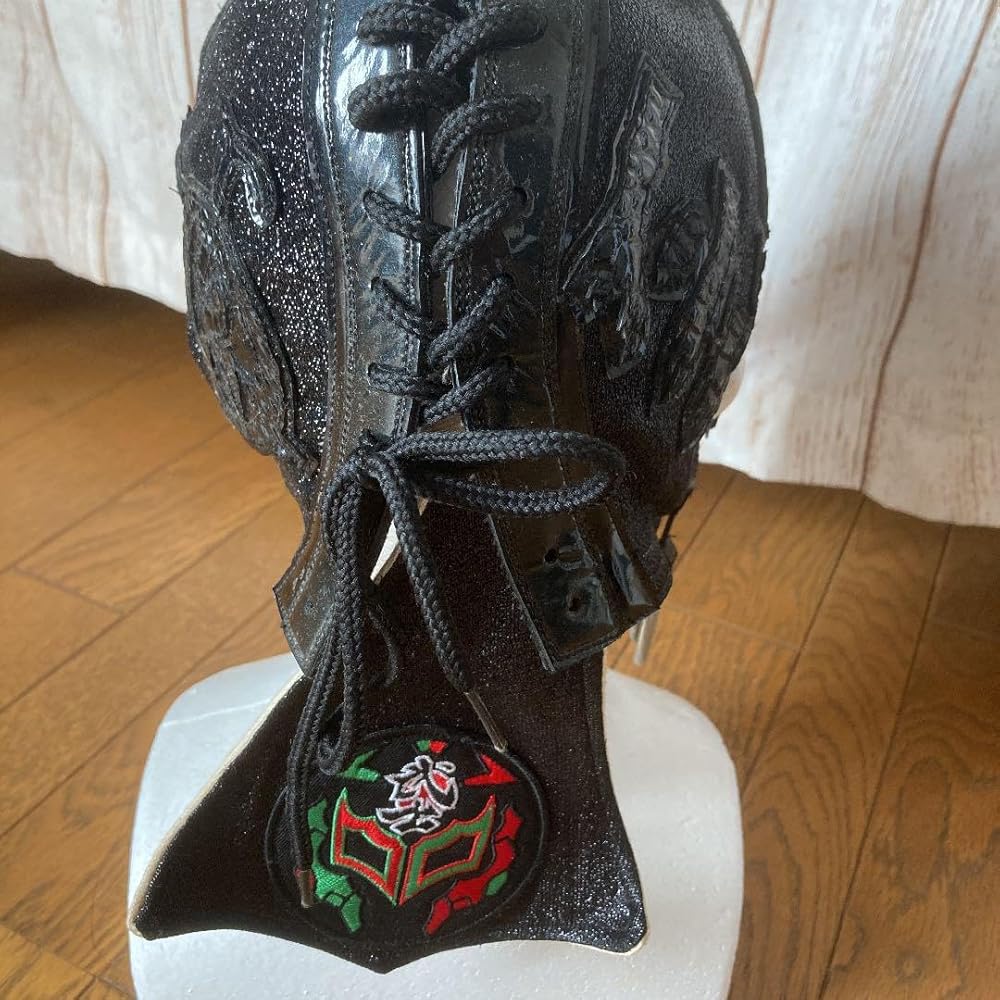 Amazon.co.jp: プロレス 武士 BUSHI マスク サイン付き : おもちゃ