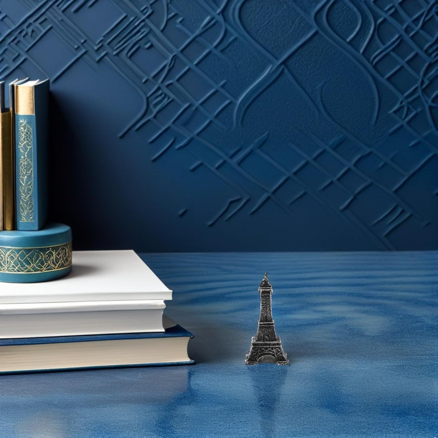 Uonlytech Mini Eiffel Tower Figurine Resin Vintage Statue for Office Decor