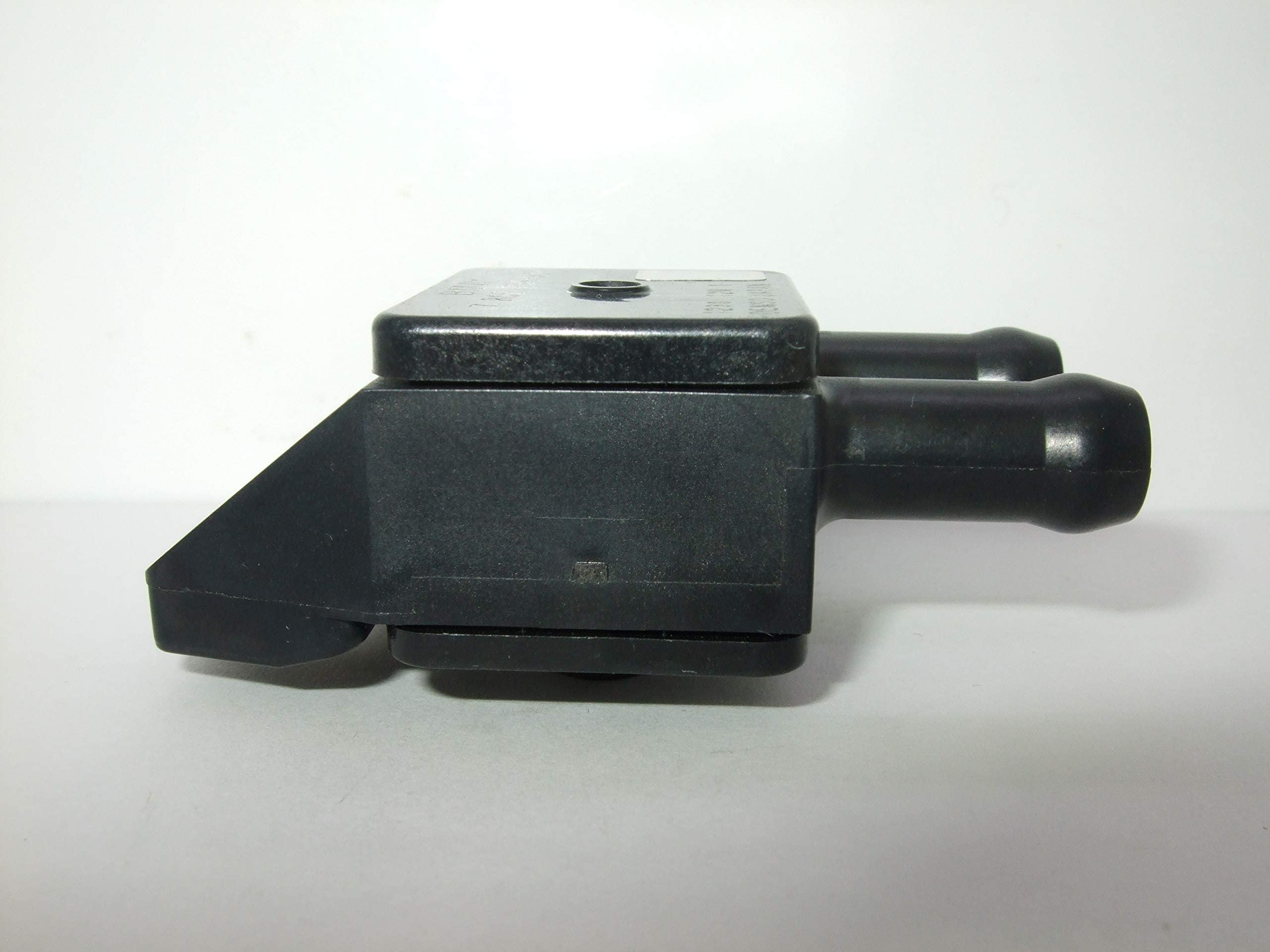 Amazon.com: Differential Pressure Sensor 13627805758 780575801  