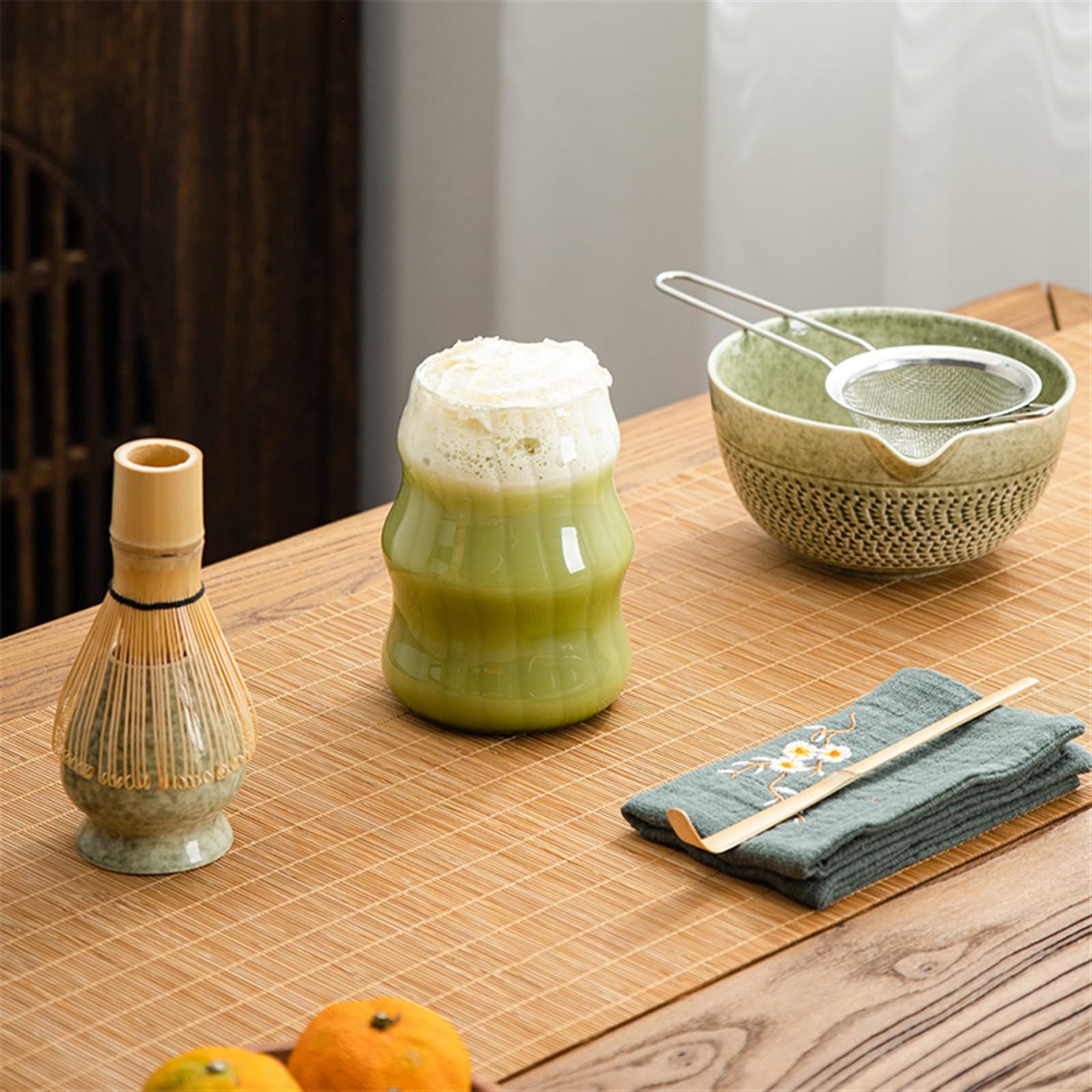 Ensemble de 7 Pièces Matcha Kit Bol à Matcha avec Bec Verseur Outils Traditionnels de Cérémonie du Thé Japonais Cuillere Matcha