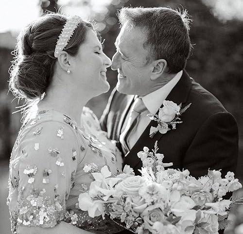 Miniatura 7 de WOVOWOVO Diadema nupcial de perlas para mujer con diamantes de imitación, elegante aro para el pelo y accesorios para bodas y novias