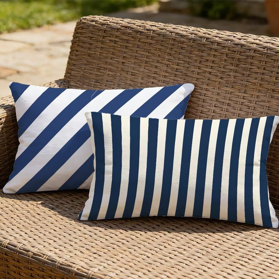 Housse de coussin extérieur haut de gamme effet lin bleu marine 40x70 cm M-P320