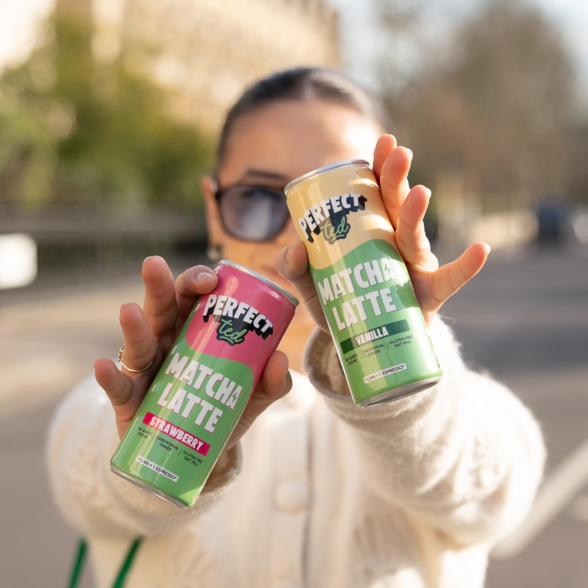 PerfectTed Matcha Latte (Pronto da Bere), Matcha di Grado Cerimoniale, 12 Lattine da 250ml, Pronto da Bere con Avena Senza Glutine | Morbido e Cremoso | Senza Latticini (Fragola)