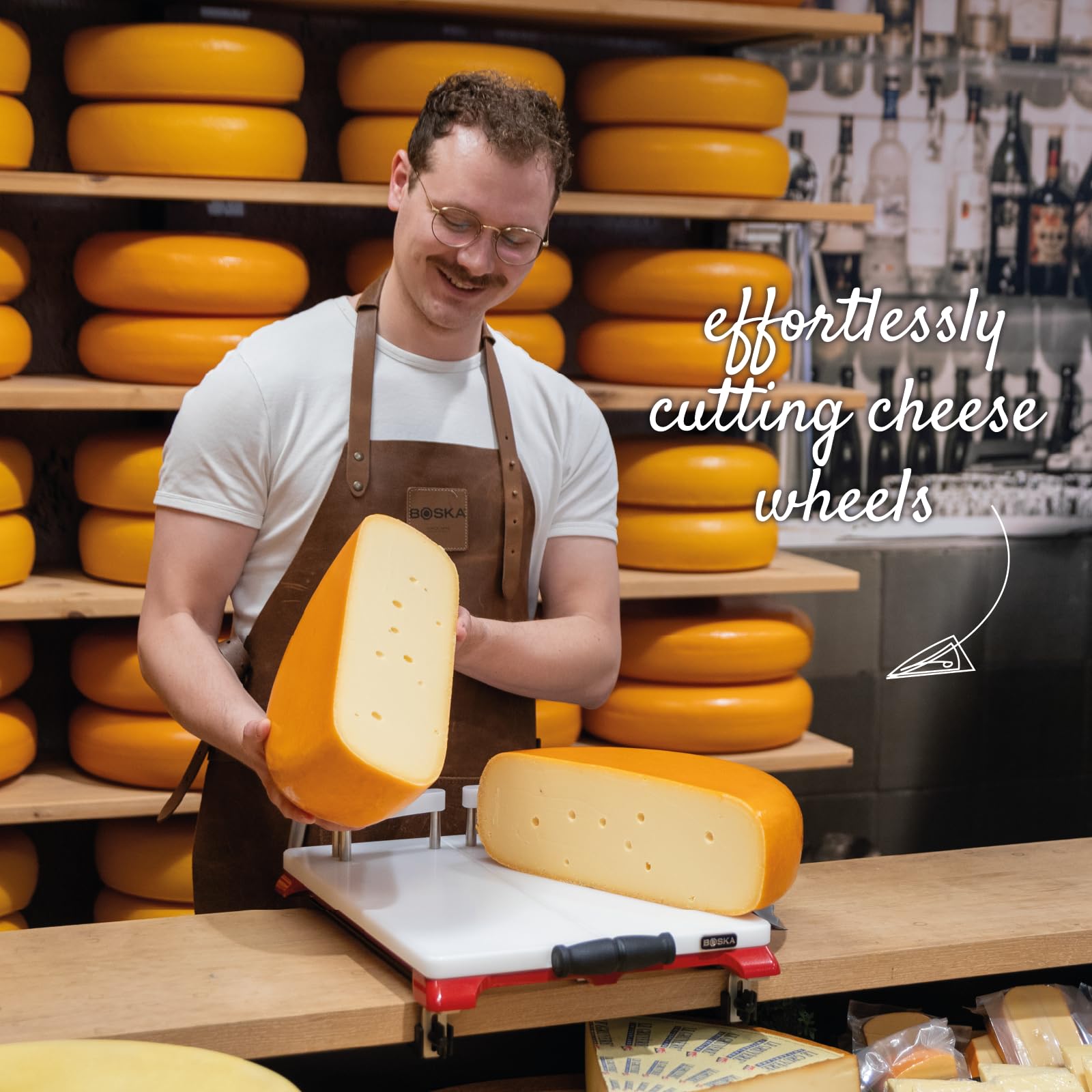BOSKA Cheese-O-Matic Red – Premium Käseschneidemachine - Professionelle Käsewerkzeuge - Für Hartkäse wie Gouda und Cheddar - Käseschneider mit Draht - Kompakt - Ersatzdrähte - Rutschfest