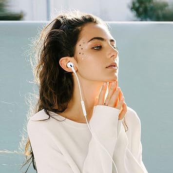 MFi Certified Lightning Earphones for iPhone, In-Ear Stereo Headphones with Microphone and Volume Control, HiFi Audio Noise Isolating Earbuds Compatible with iPhone 14/13/12/SE/11/XR/XS/X/8/7