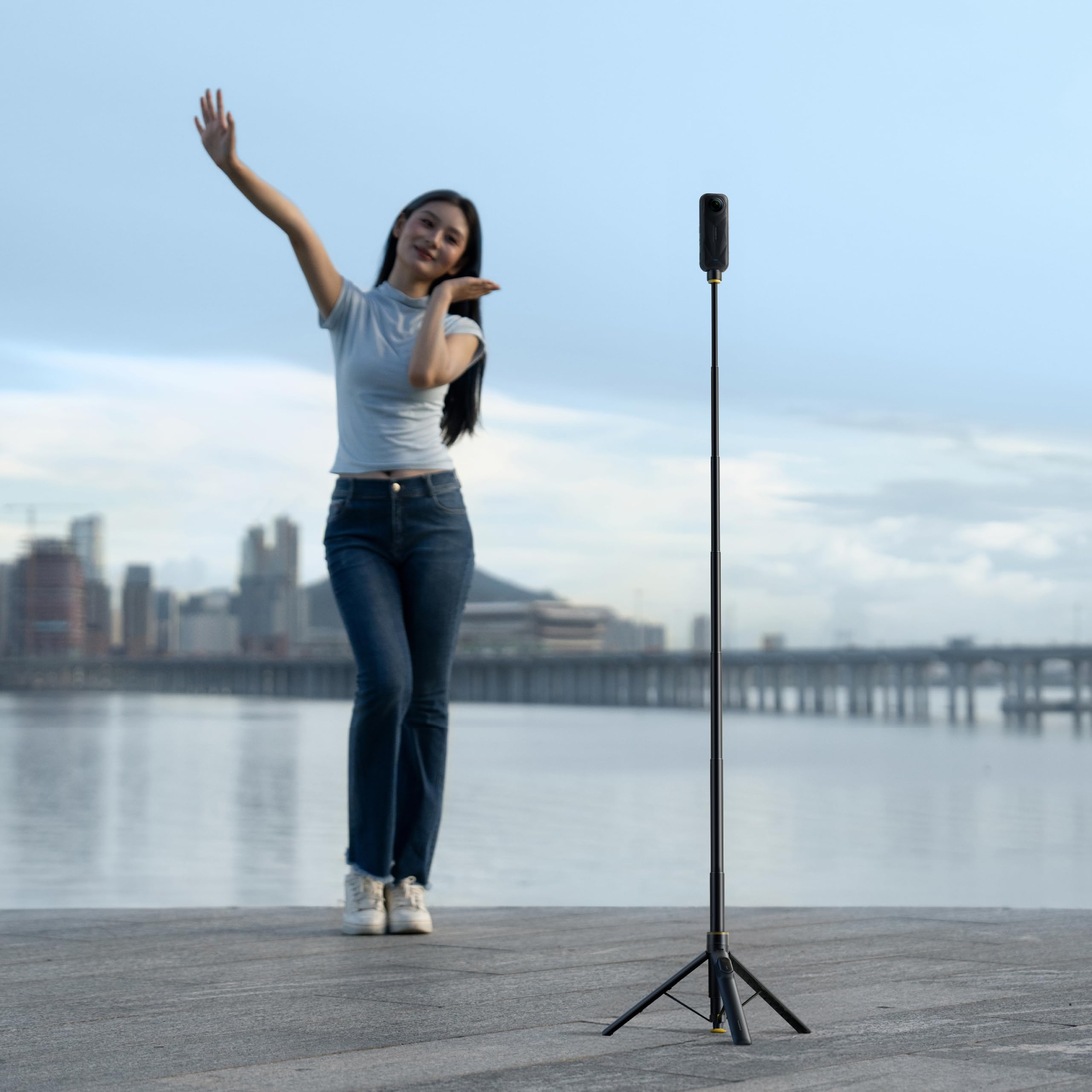 Insta360 Kit Selfie stick + Throwpod 2 in 1 con Telecomando