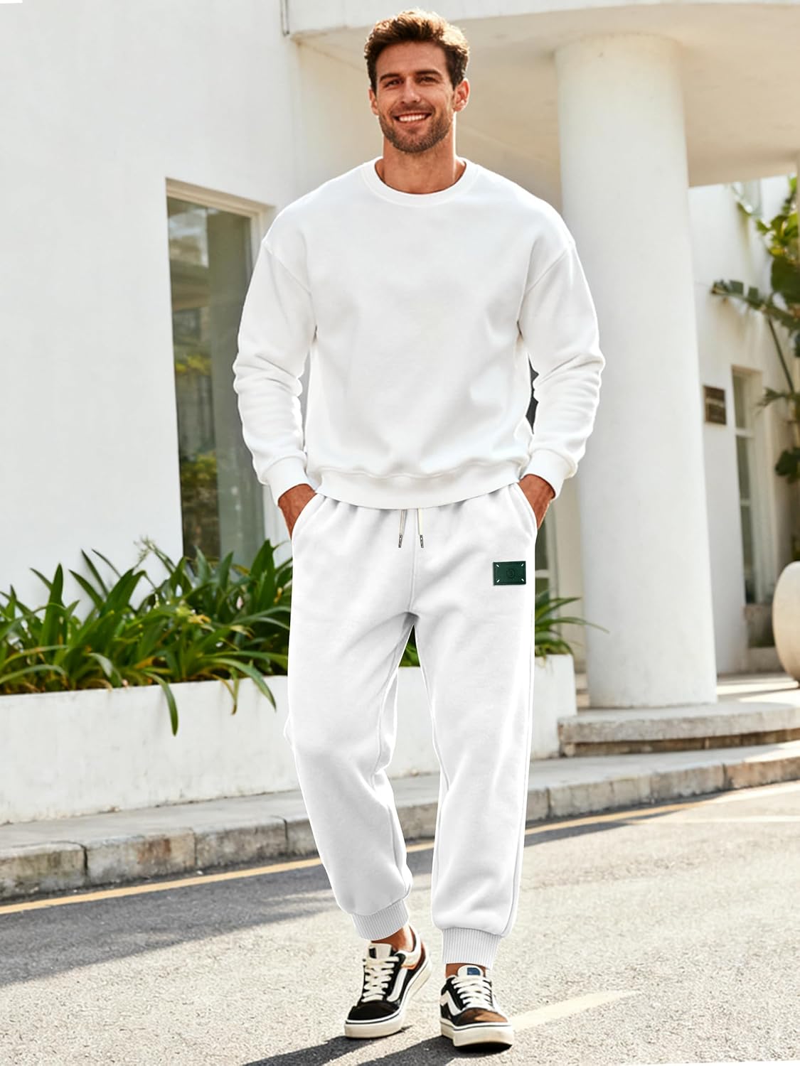 Men's Fleece Sweatpants Warm Winter Pants Athletic Drawstring Jogger Pants with Pockets - Image 3