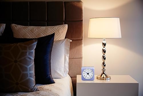 Miniatura 4 de Bulova Reloj despertador de viaje violeta B1876 | Diseño compacto con esfera iluminada y barrido silencioso | Movimiento de cuarzo | Funciona con