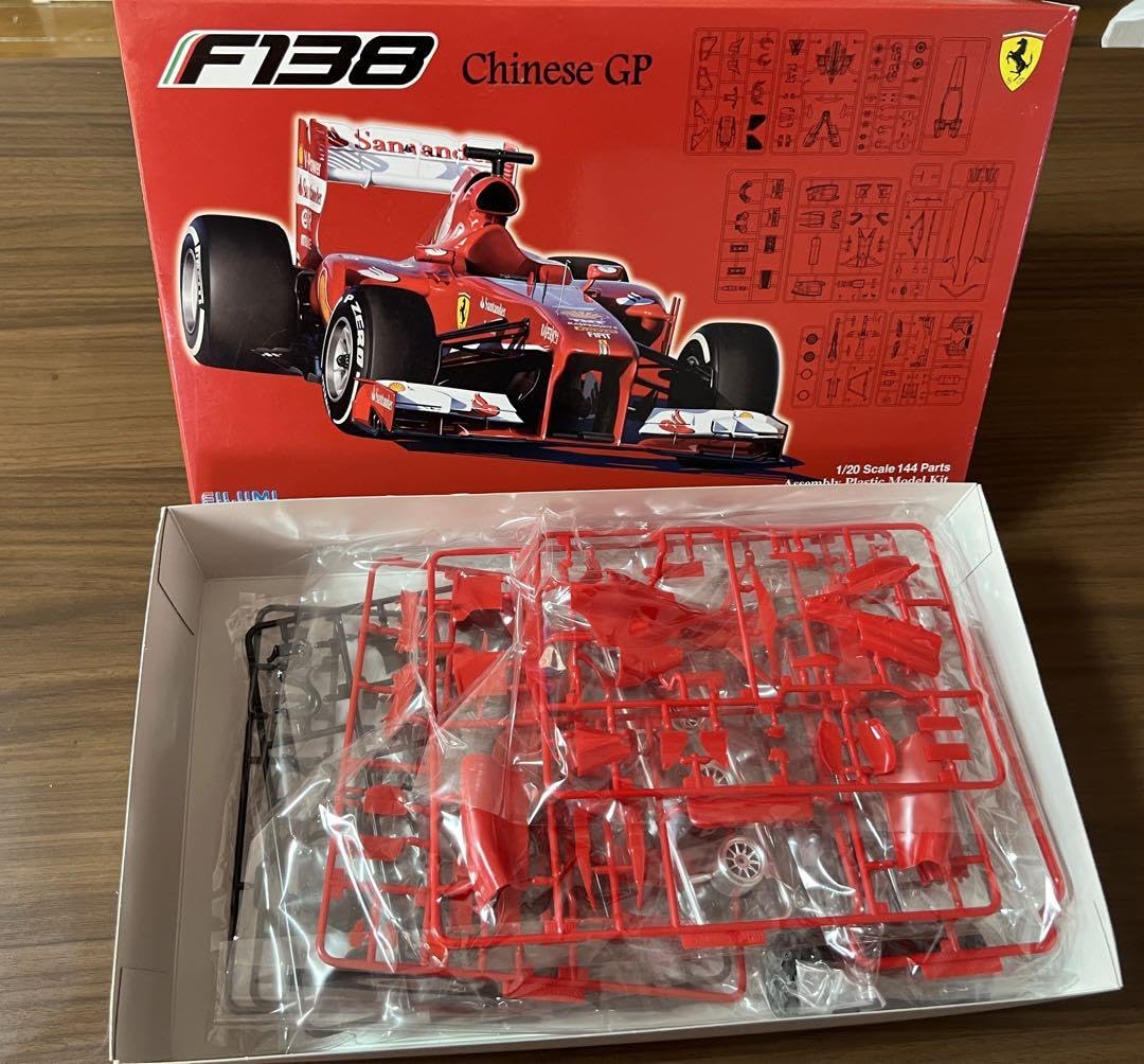 Amazon.co.jp: H.Kさん フジミ1／20 フェラーリF138 : おもちゃ
