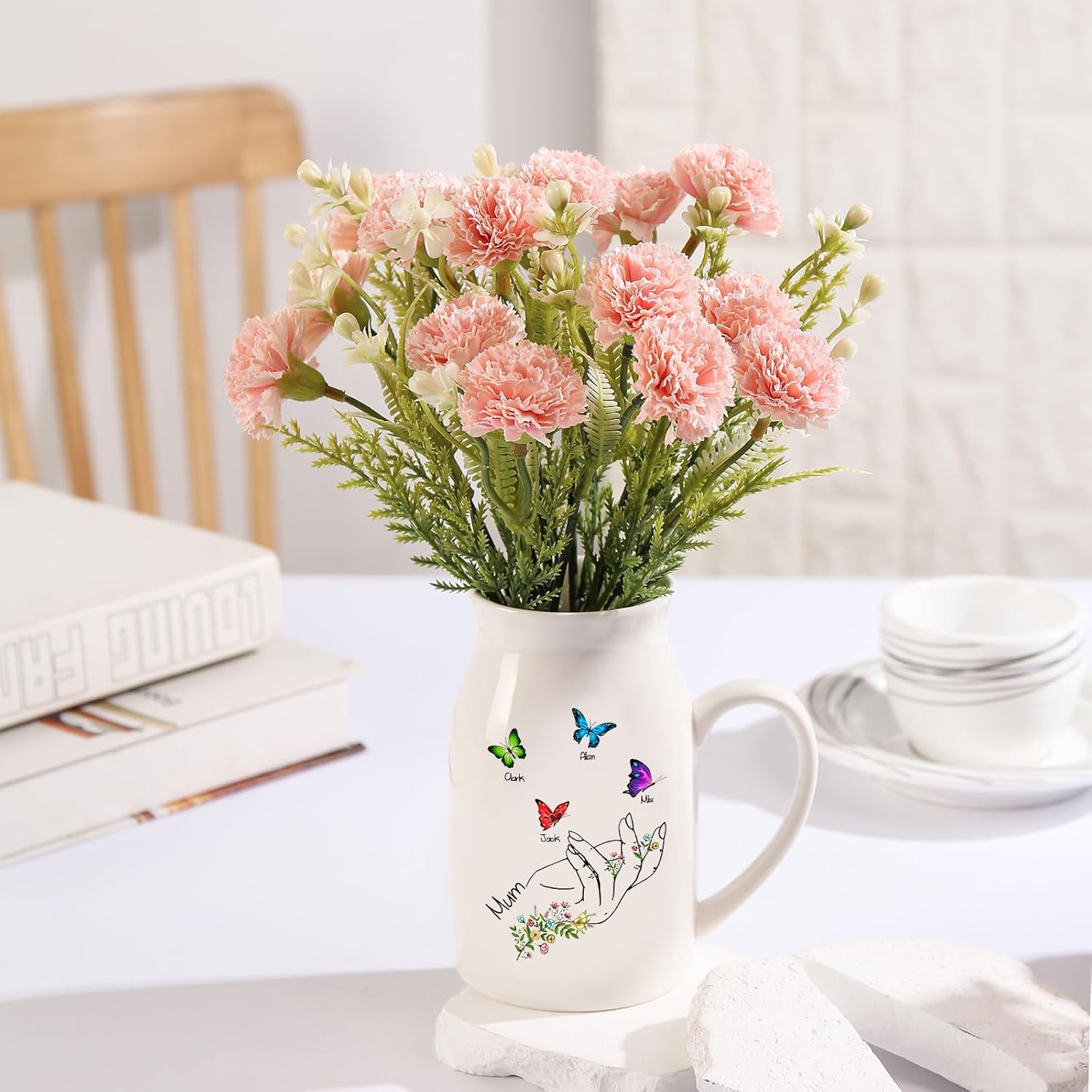 Personalized Gifts for Mom Mothers Day Flower Vase - Custom 2-8 Names & Text Flower Butterflies Vase Decoration Gifts for Grandma Wife