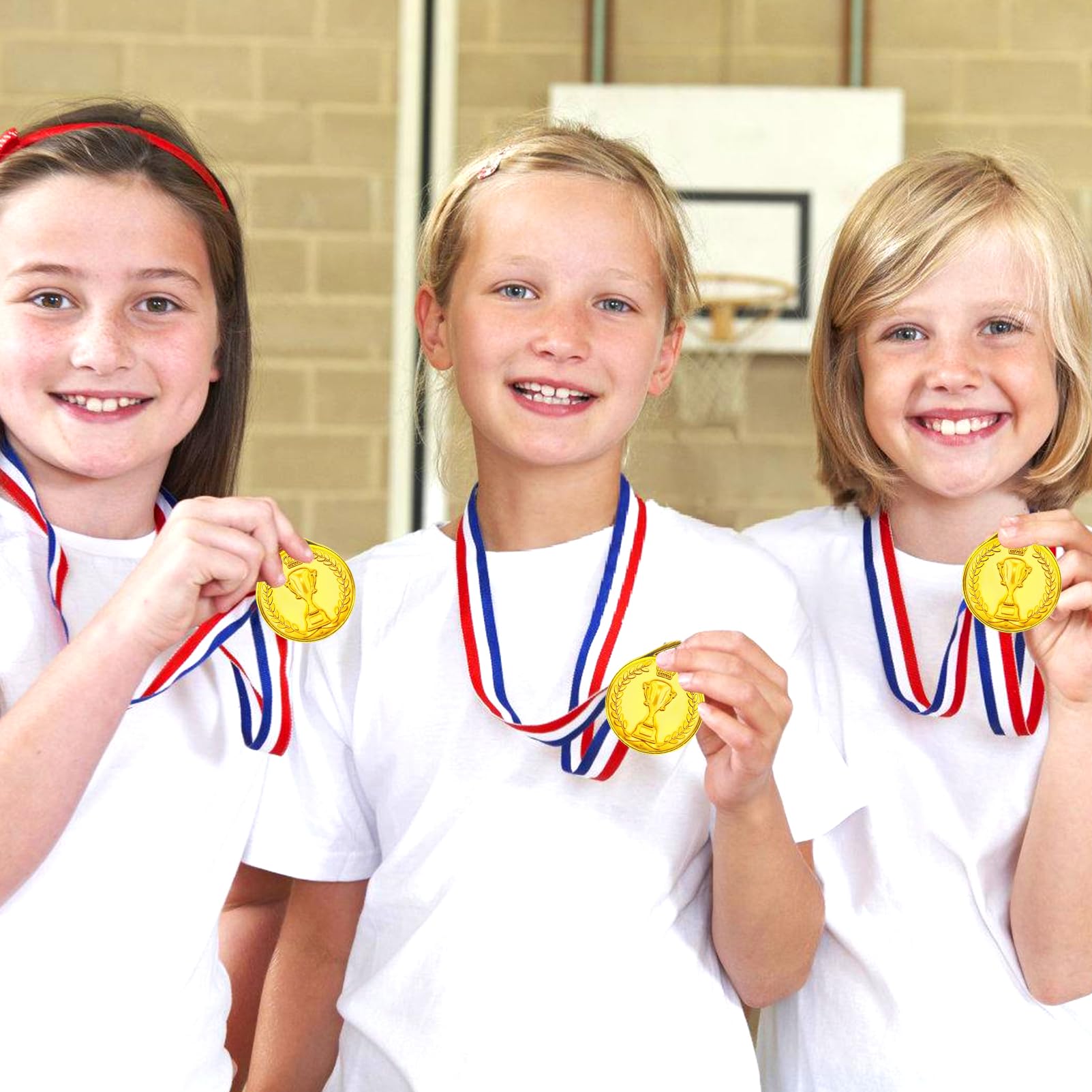 HOMURY Lot de 100 médailles d'or pour Enfants, Médailles d'or gagnantes, Médailles gagnantes - Médailles d'or gagnantes - Médailles de gagnants pour Les Enfants (Motif Trophée)