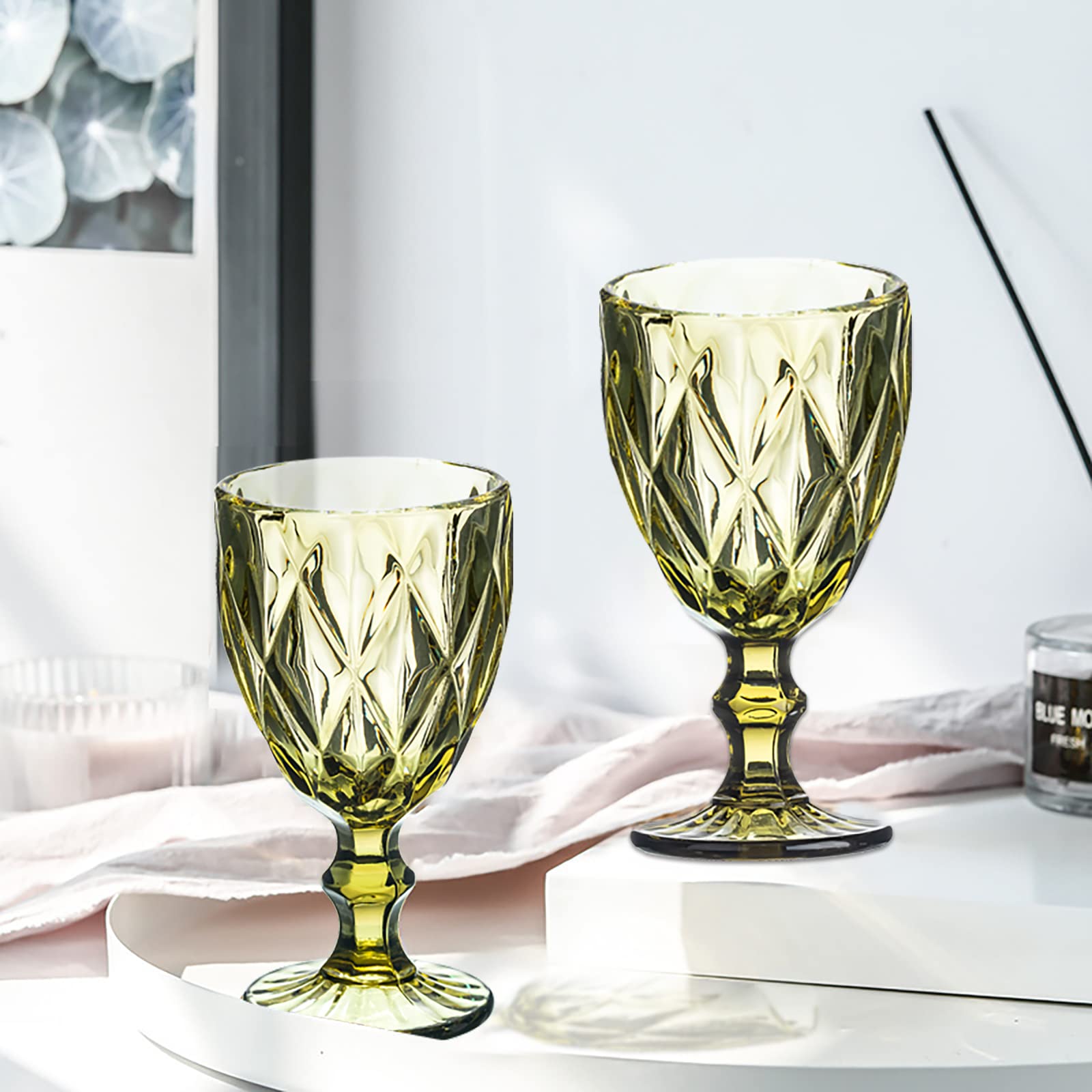 Lot de 6 verres à vin anciens – Pied vert émeraude - Arts de la table