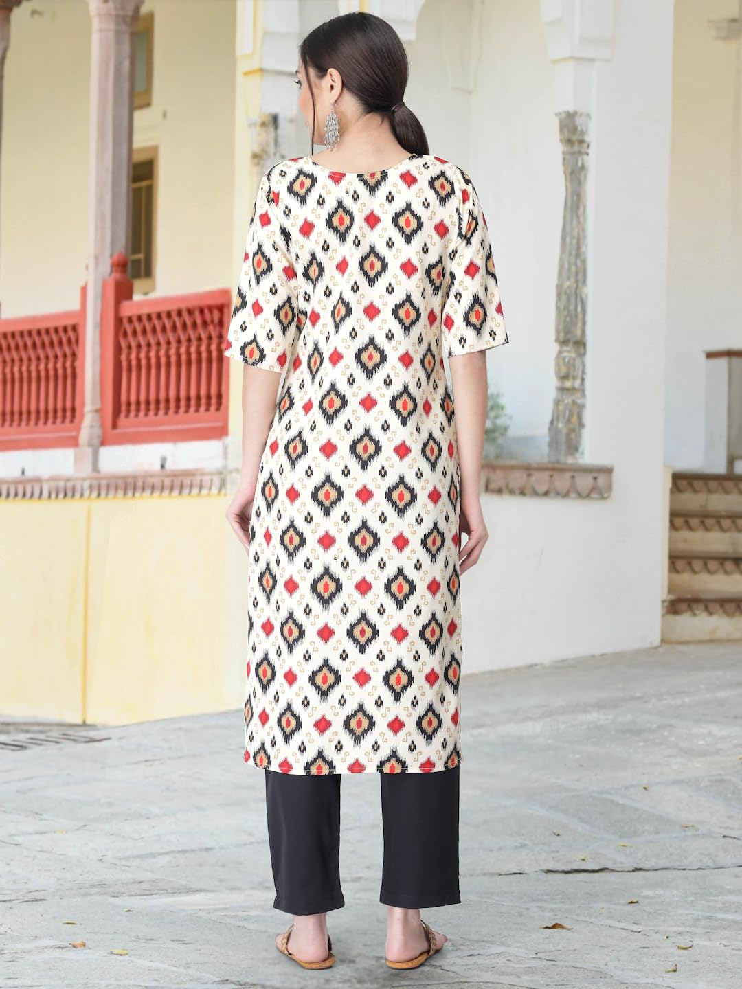 Tee Projekt Digital Printed Crepe Kurta Set For Women Ll Printed Kurti & Pant Set Ll Combo Kurta Set Ll (Pack Of 2)