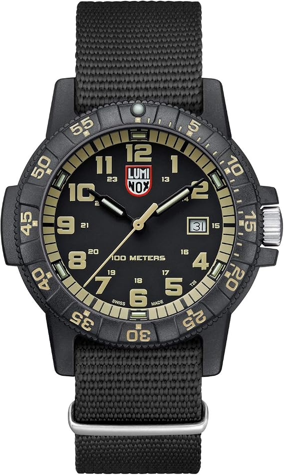 Luminox Leatherback SEA Turtle Giant XS.0333 Erkek Saati 44 mm - Askeri Saat Siyah Tarih İşlevi 100 m Suya Dayanıklı, Siyah, 44 mm, Spor